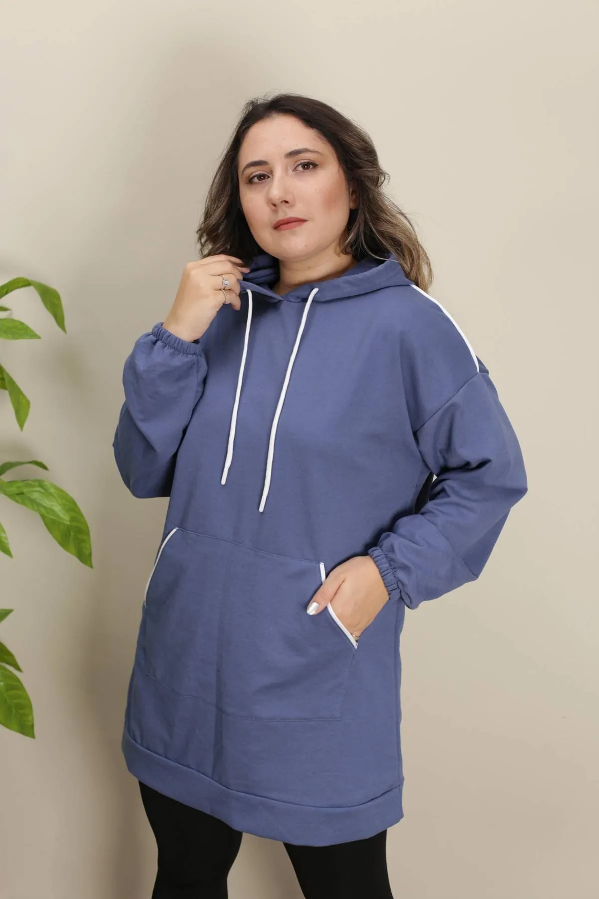 RENKTE GENİŞ KESİM CEPLİ KAPŞONLU İNDİGO SWEAT & TUNİK