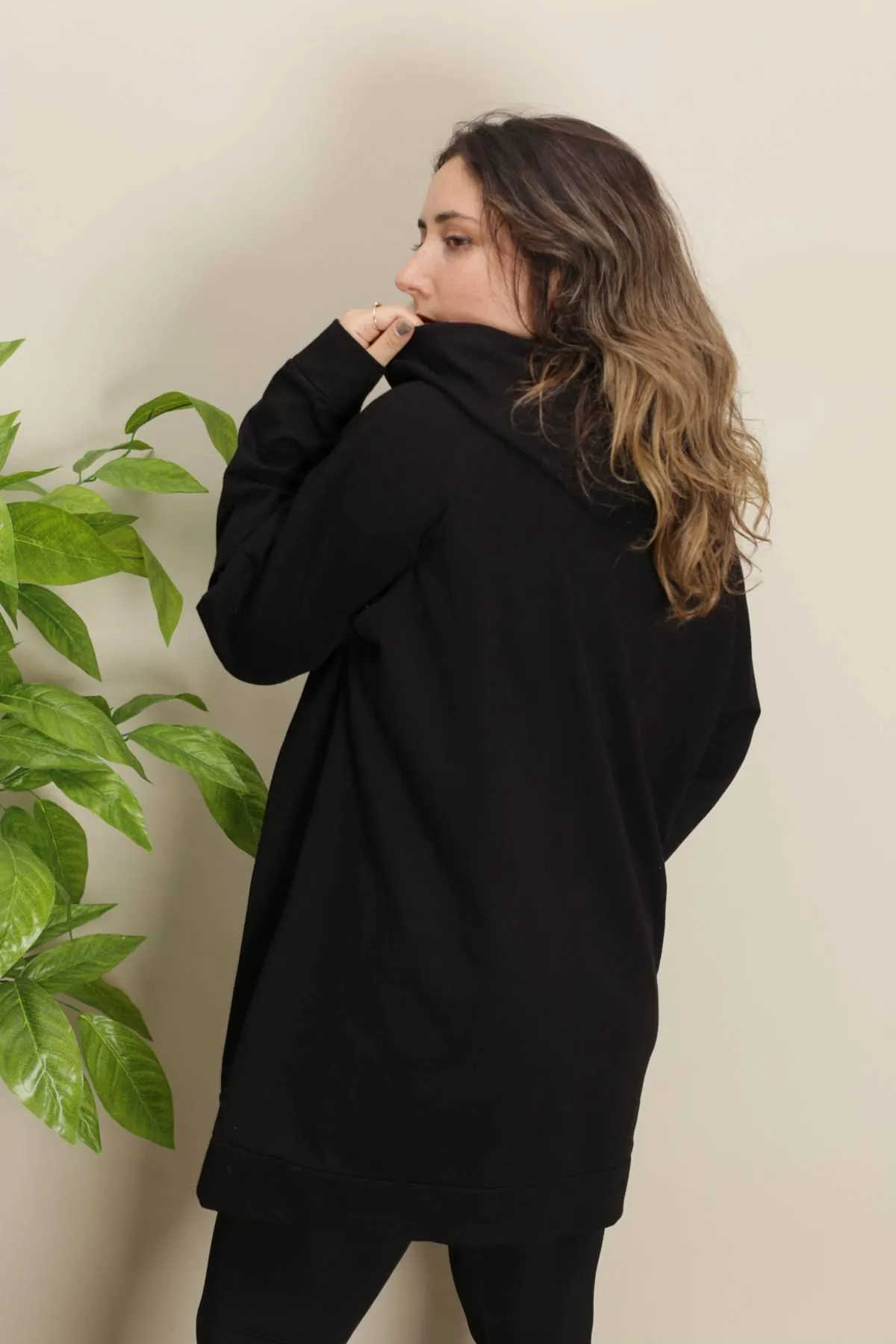 RENKTE DÜĞMELİ GENİŞ KESİM SİYAH SWEAT & TUNİK