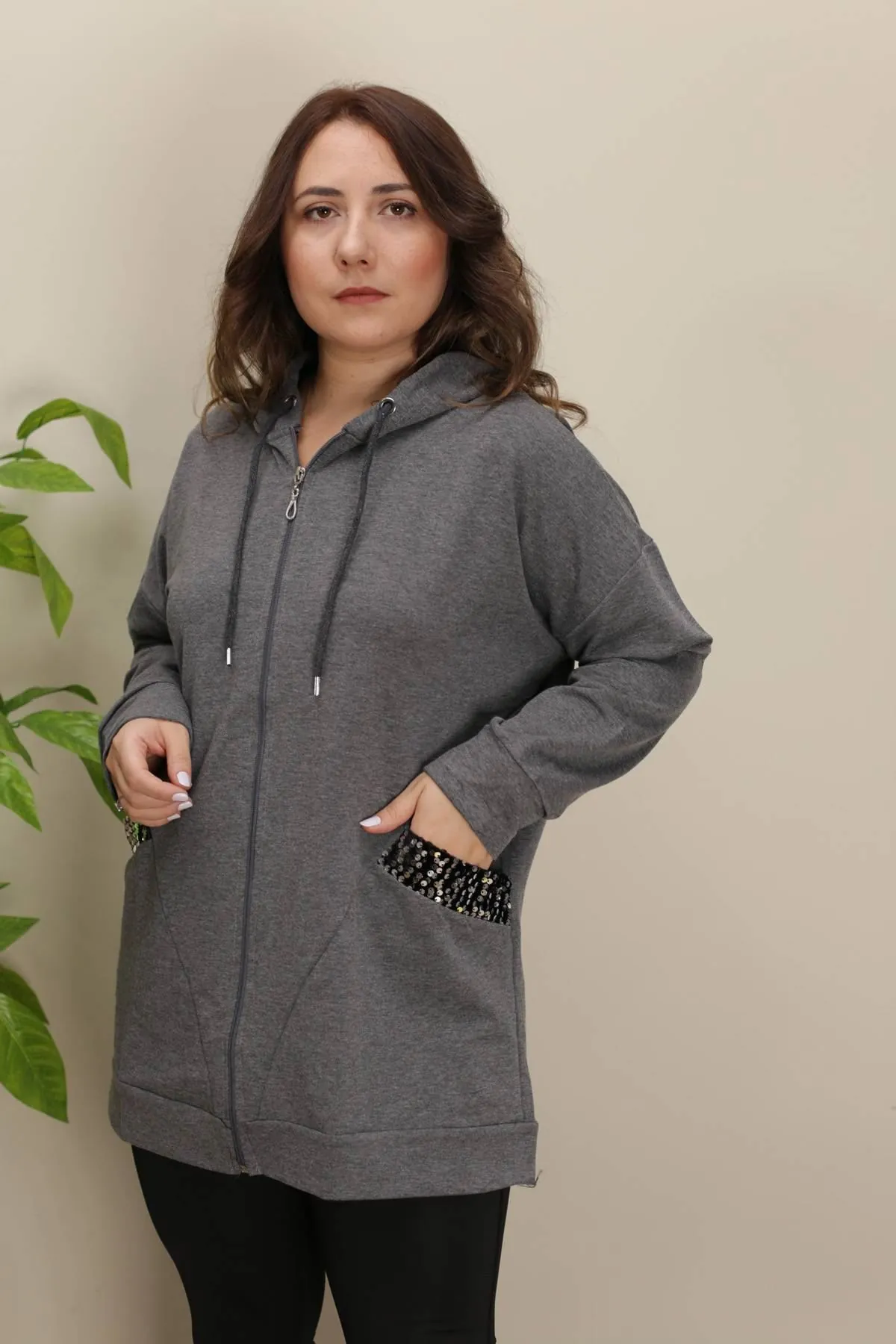 RENKTE CEPLERİ PULLU GENİŞ KESİM ANTRASİT CEKET