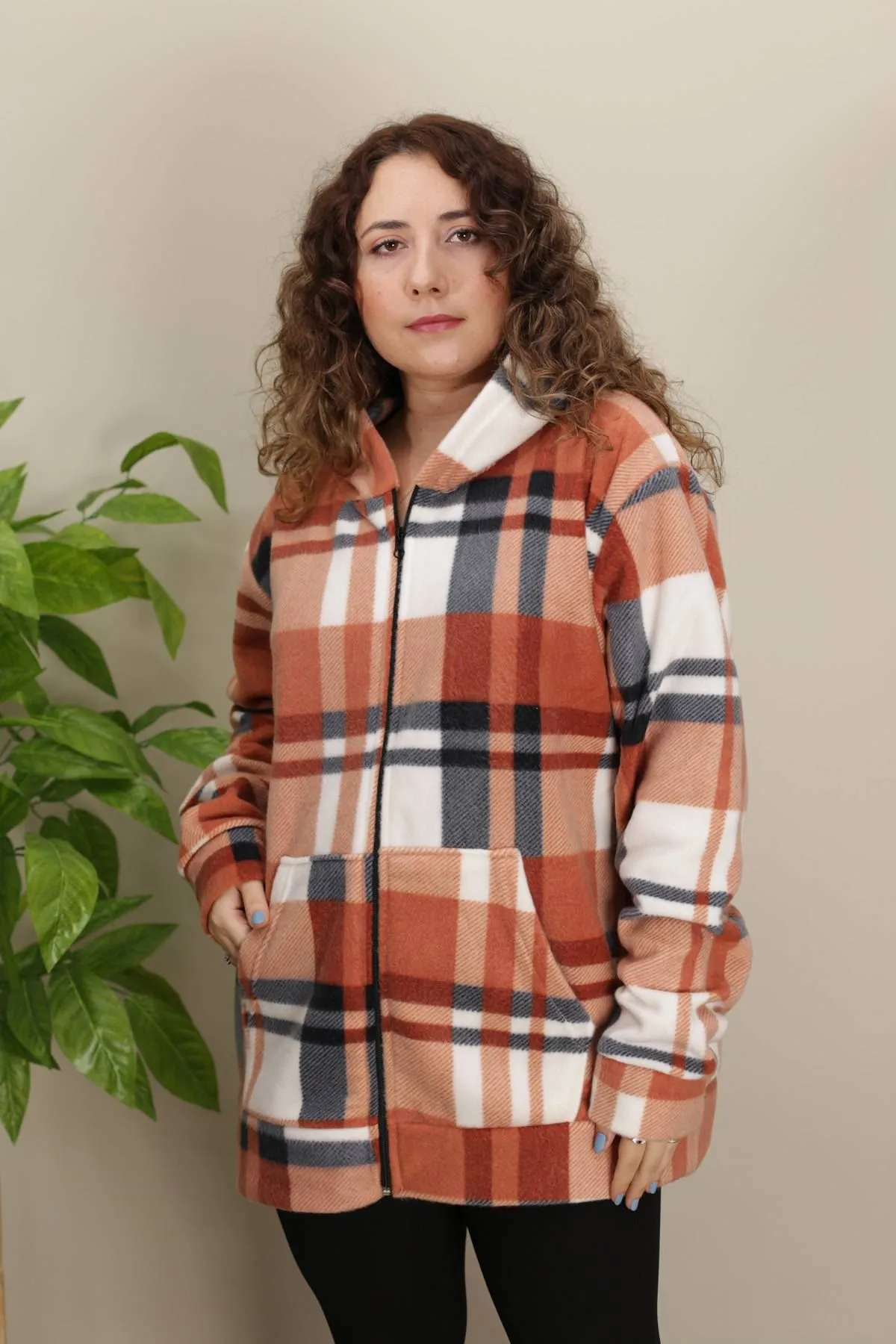 RENKTE BATTAL DESENLİ POLAR CEKET