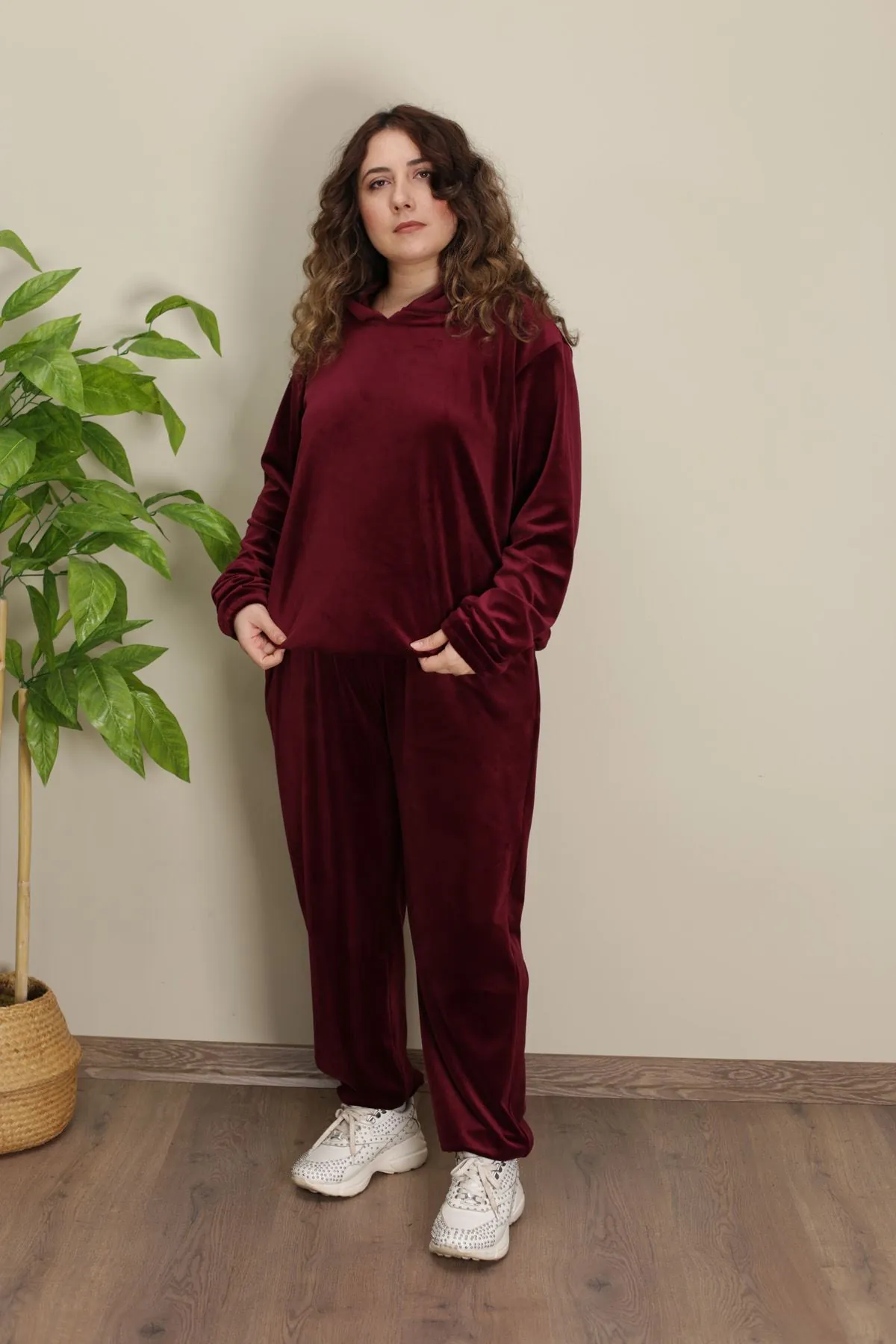RENKTE BATTAL KADİFE BORDO ALT ÜST TAKIM