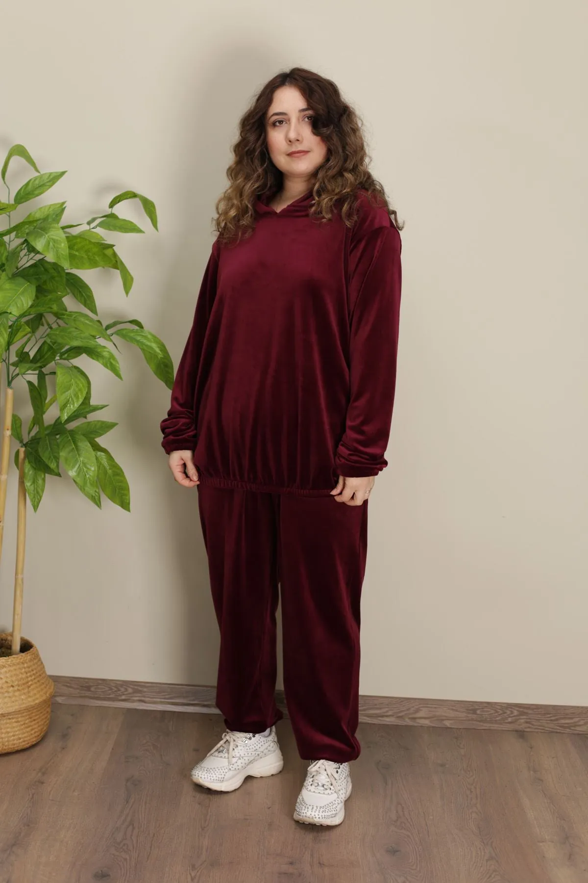 RENKTE BATTAL KADİFE BORDO ALT ÜST TAKIM