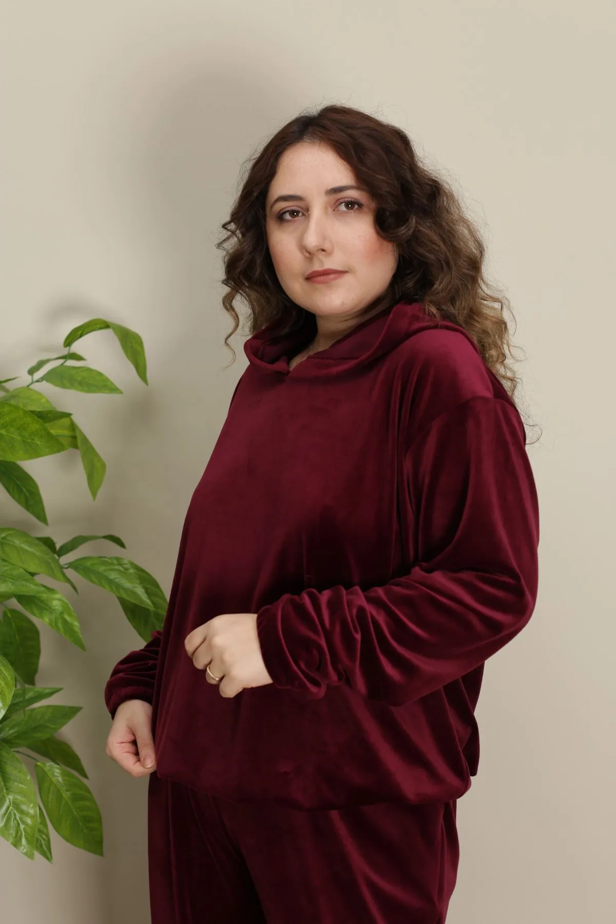 RENKTE BATTAL KADİFE BORDO ALT ÜST TAKIM