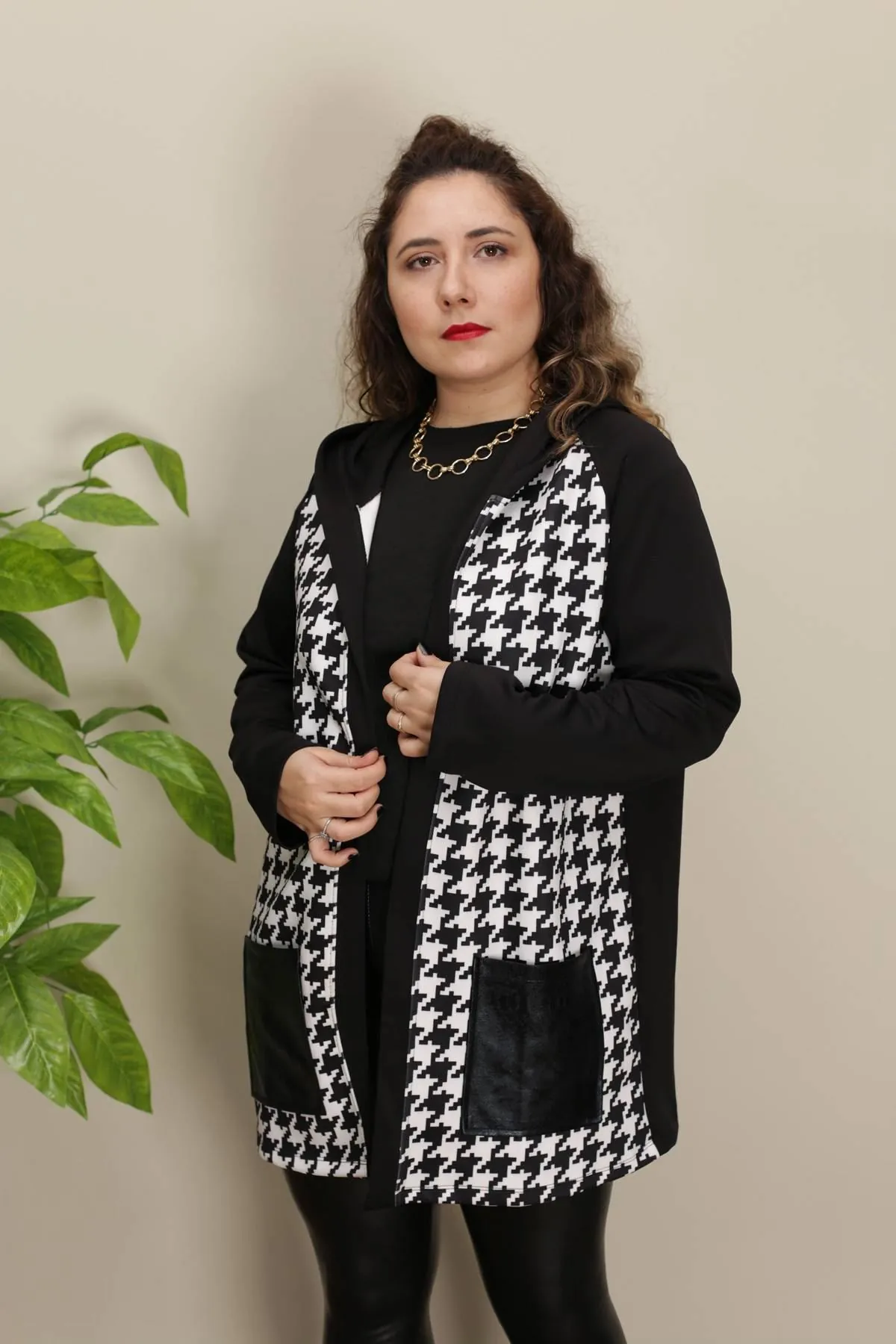 RENKTE KAZAYAĞI DESENLİ TASARIM CEKET