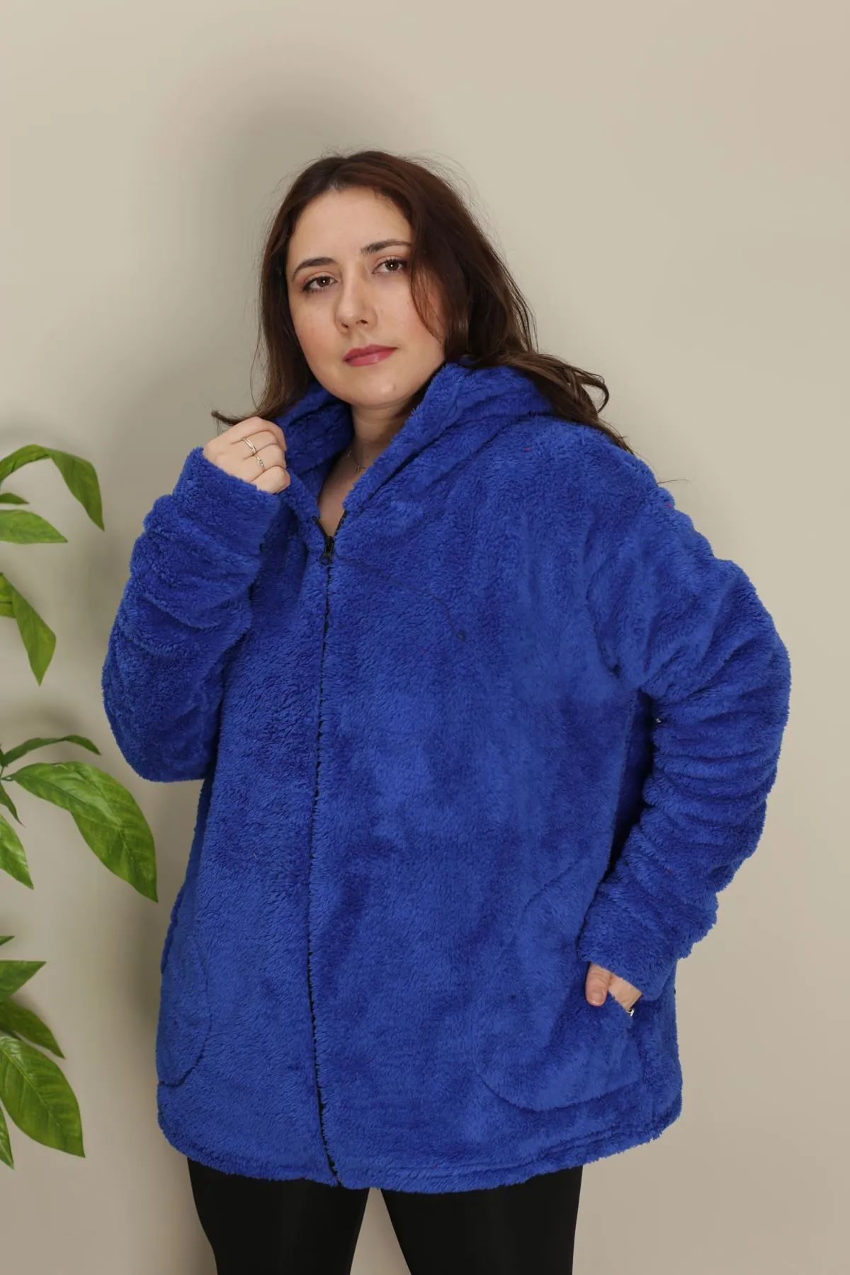 RENKTE BATTAL SAKS MAVİ PELUŞ CEKET&MONT
