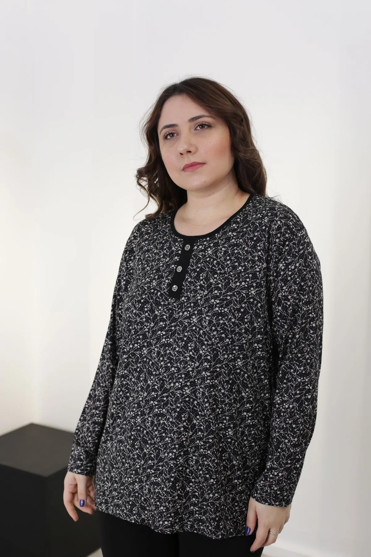 RENKTE DESENLİ UZUN KOL ESNEK PENYE BLUZ