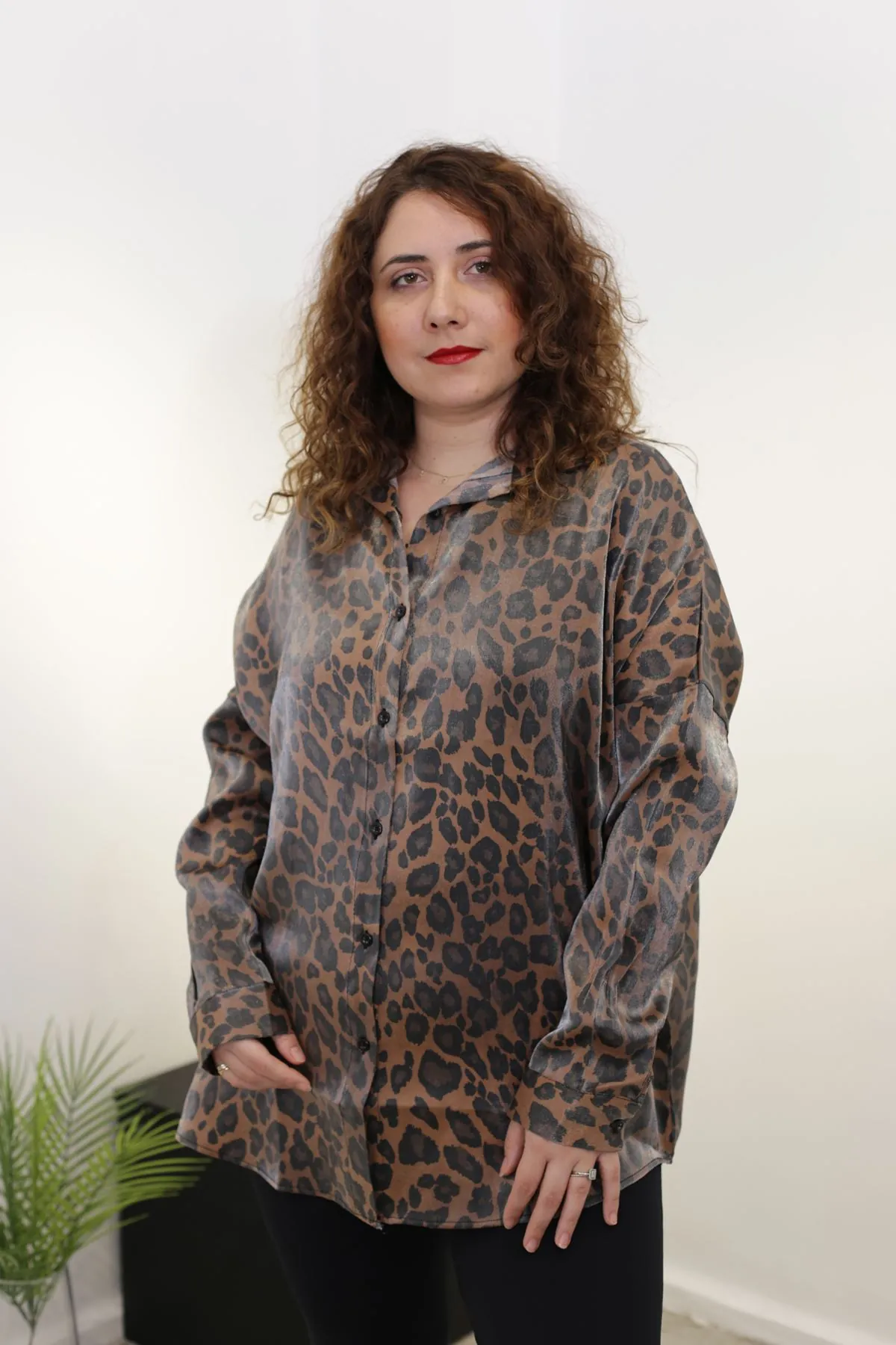 RENKTE LEOPAR BÜYÜK BEDEN GÖMLEK