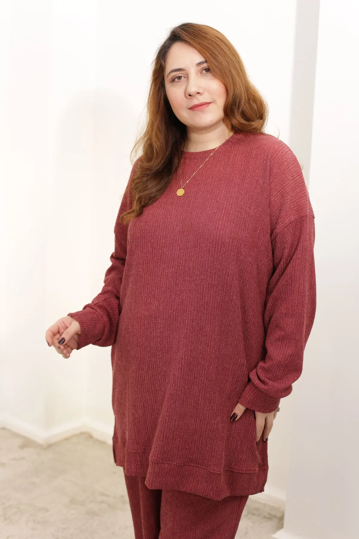 RENKTE ÖZEL ÜRETİM BATTAL BORDO DOKULU ALT ÜST TAKIM