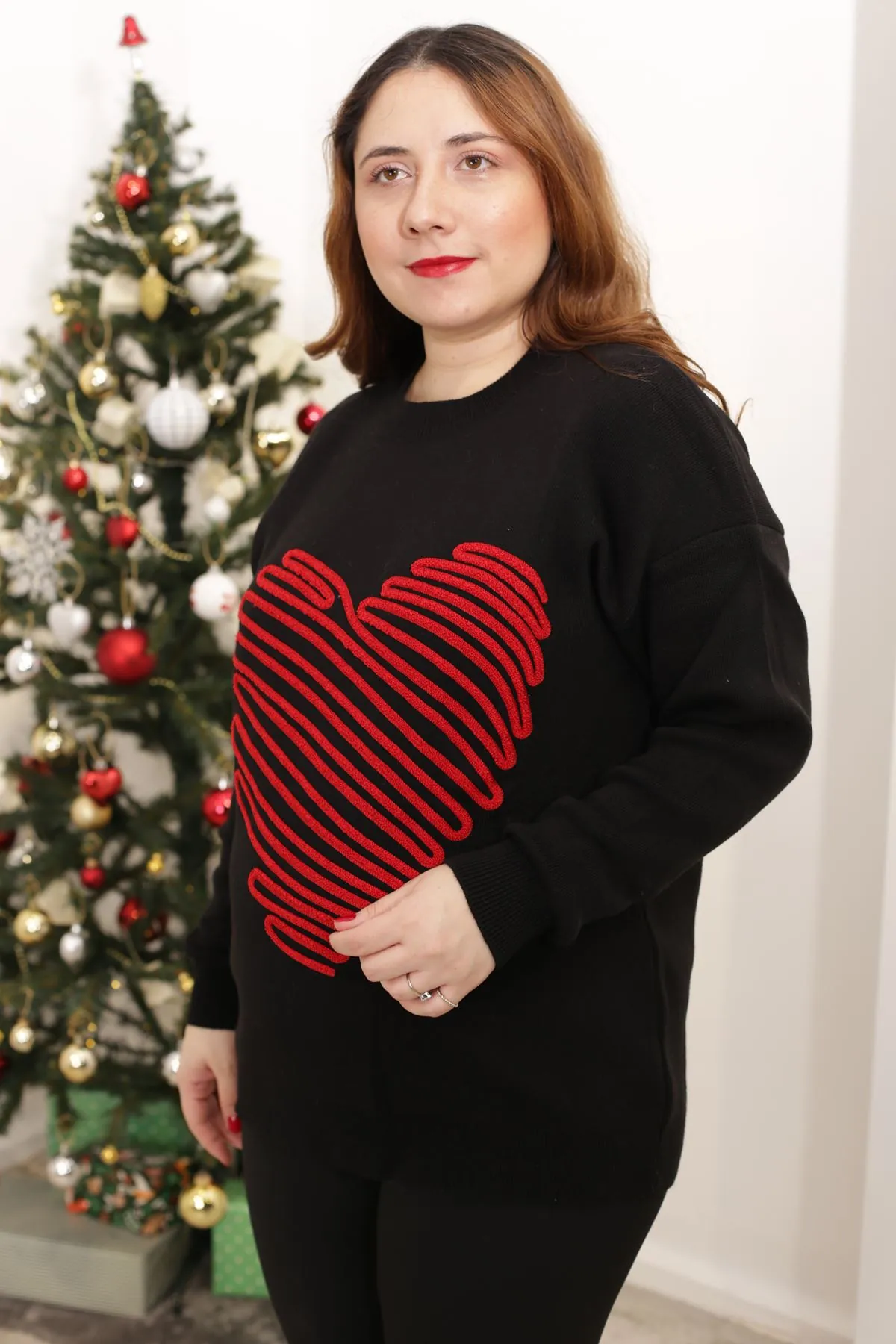 RENKTE KALPLİ SİYAH ESNEK ÇELİK TRİKO KAZAK