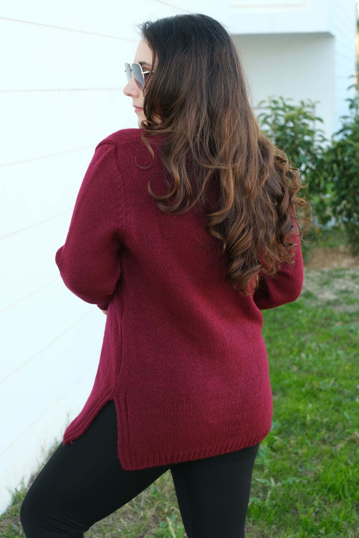 RENKTE V YAKA BORDO TRİKO KAZAK