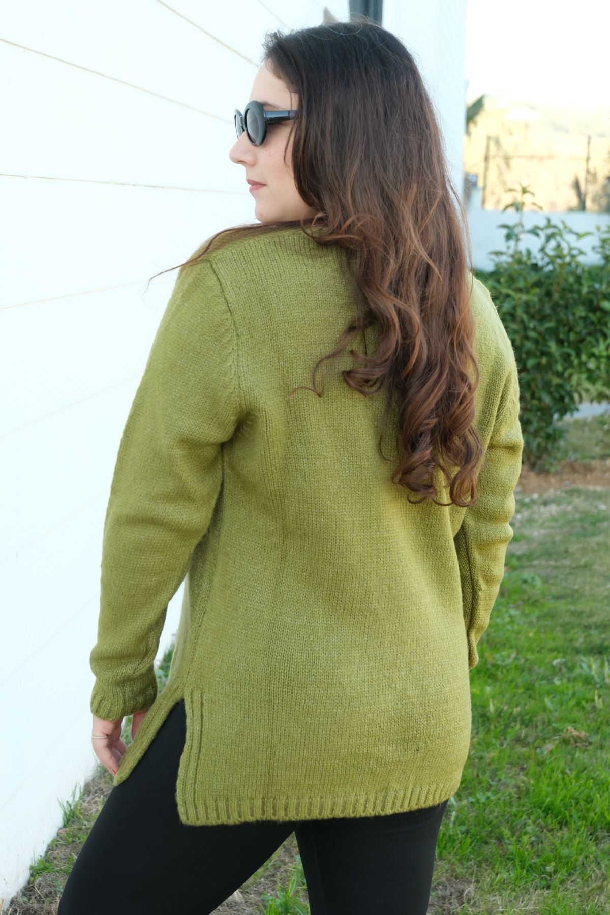 RENKTE V YAKA FISTIK YEŞİLİ TRİKO KAZAK