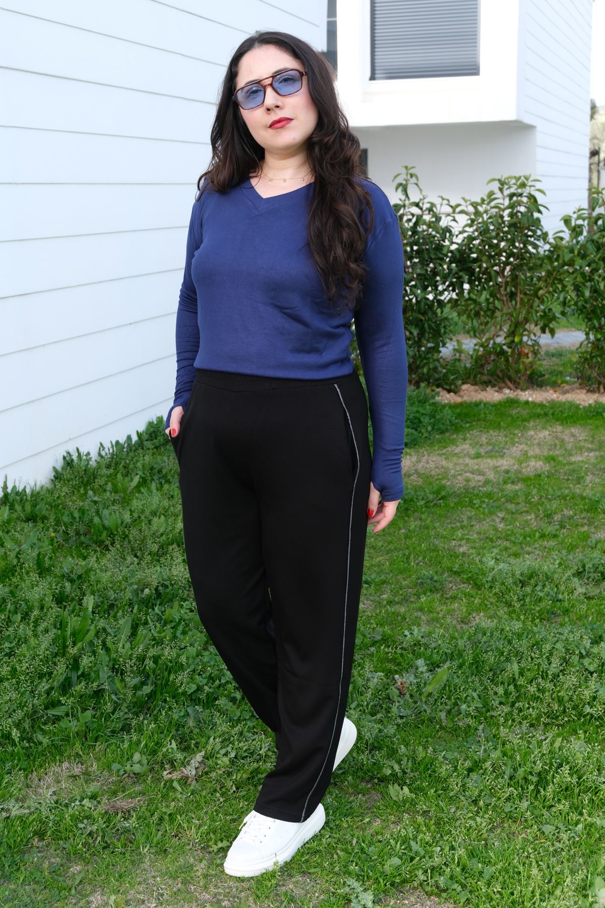 RENKTE BİYELİ BÜYÜK BEDEN SİYAH EŞOFMAN ALTI