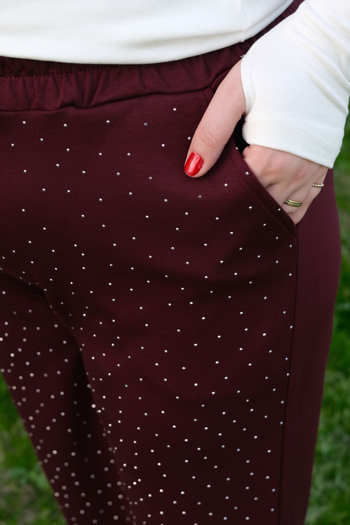 RENKTE BÜYÜK BEDEN TAŞLI MODAL BORDO EŞOFMAN ALTI