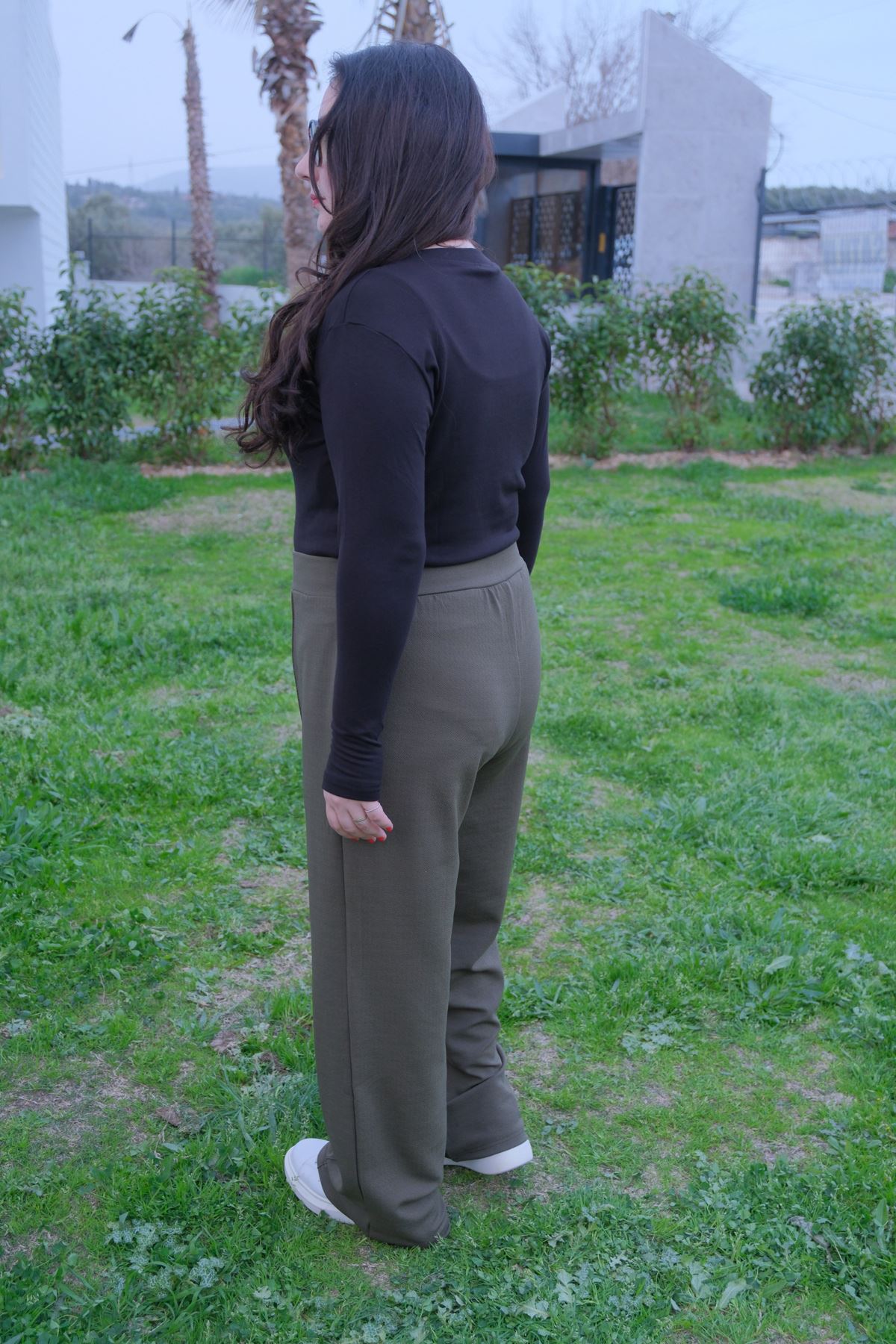 RENKTE TOPARLAYICI BÜYÜK BEDEN HAKİ PALAZZO PANTOLON