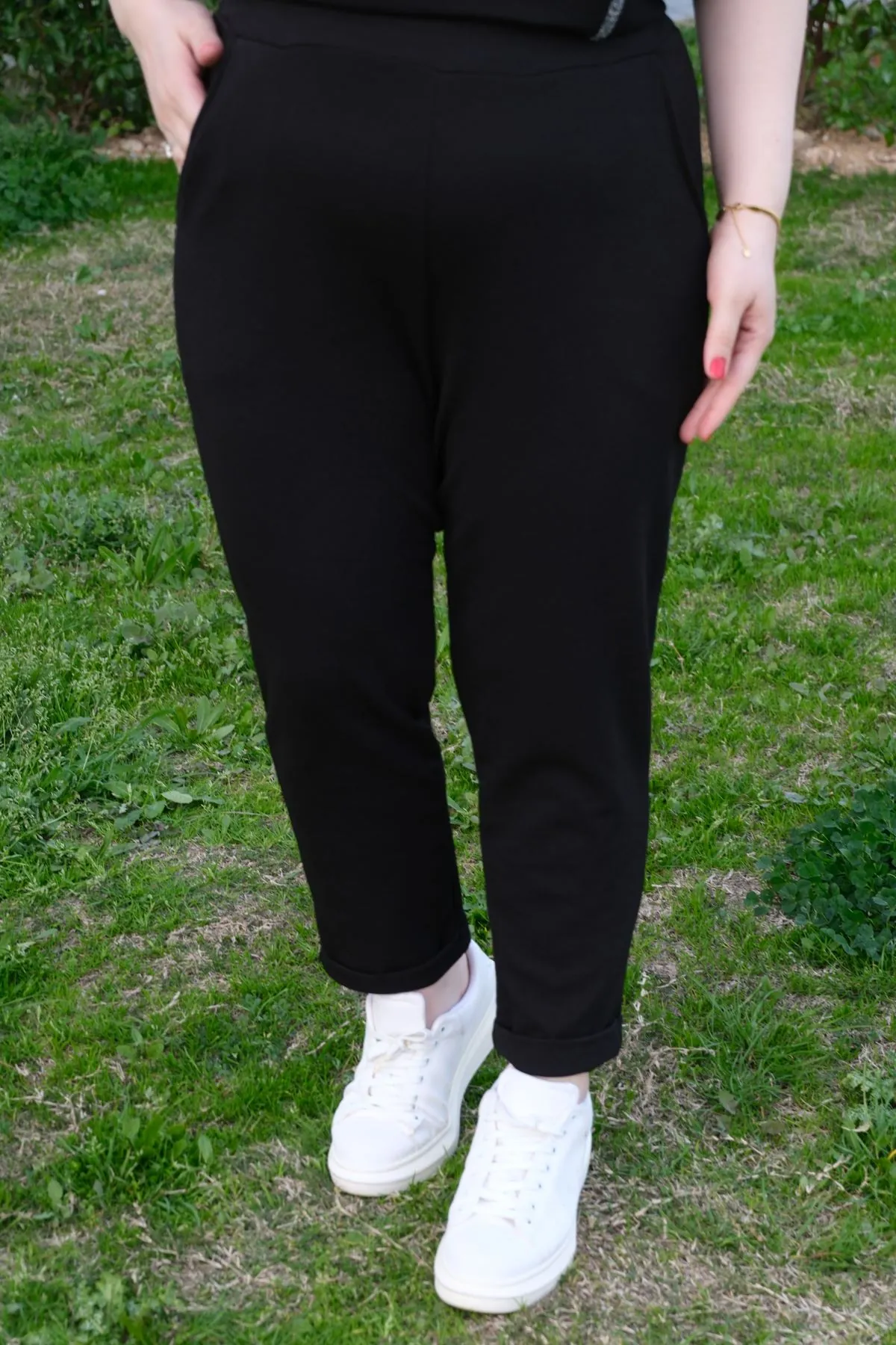 RENKTE DUBLE PAÇA CEPLİ SİYAH ESNEK PANTOLON