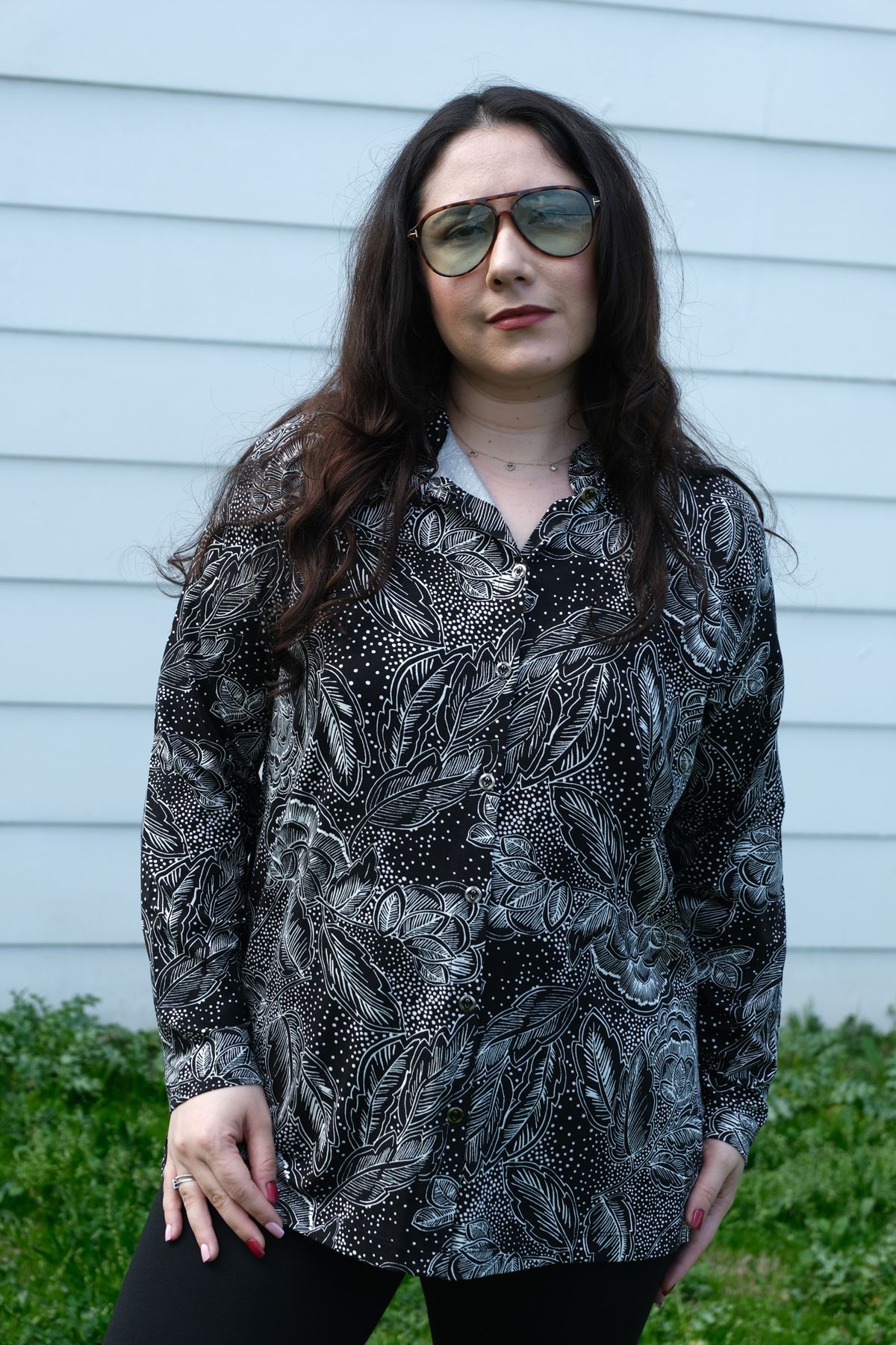 RENKTE BÜYÜK BEDEN DESENLİ DÜĞMELİ ESNEK GÖMLEK&BLUZ