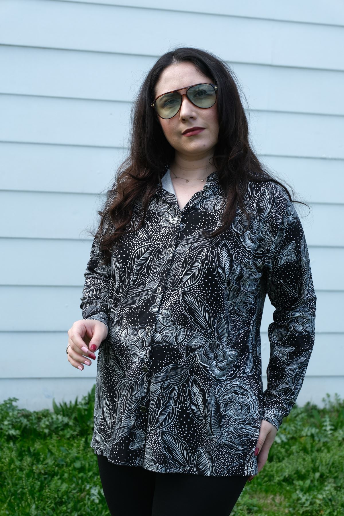 RENKTE BÜYÜK BEDEN DESENLİ DÜĞMELİ ESNEK GÖMLEK&BLUZ