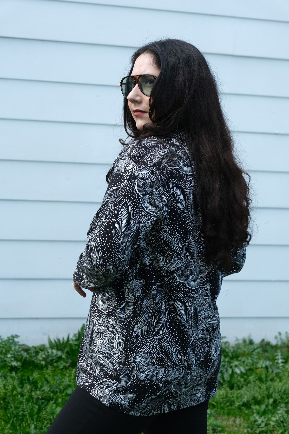 RENKTE BÜYÜK BEDEN DESENLİ DÜĞMELİ ESNEK GÖMLEK&BLUZ