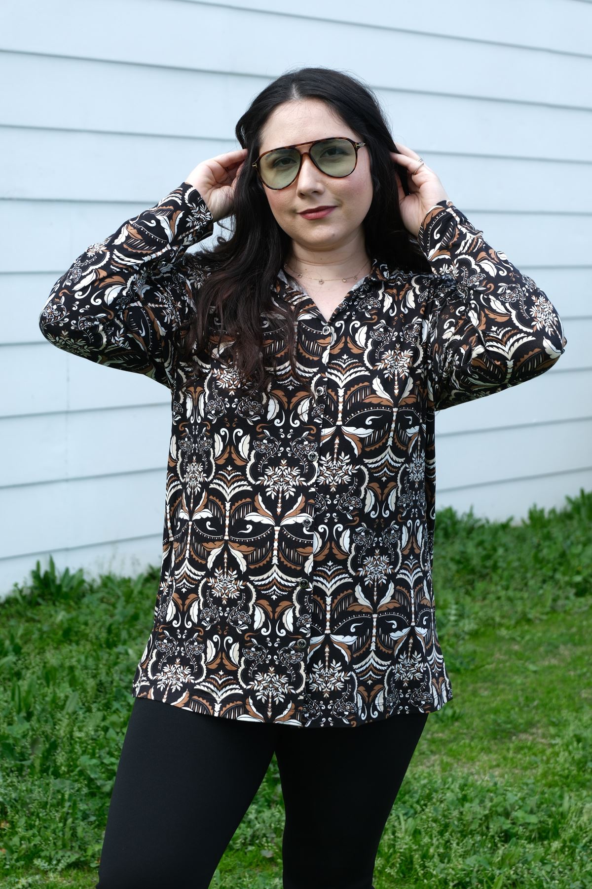 RENKTE BÜYÜK BEDEN DESENLİ DÜĞMELİ ESNEK GÖMLEK&BLUZ