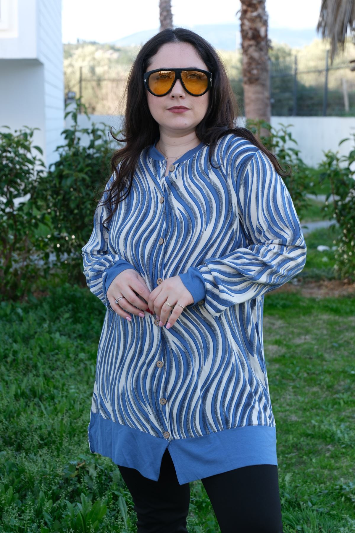 RENKTE BÜYÜK BEDEN SİYAH KOMBİNLİ DESENLİ TUNİK