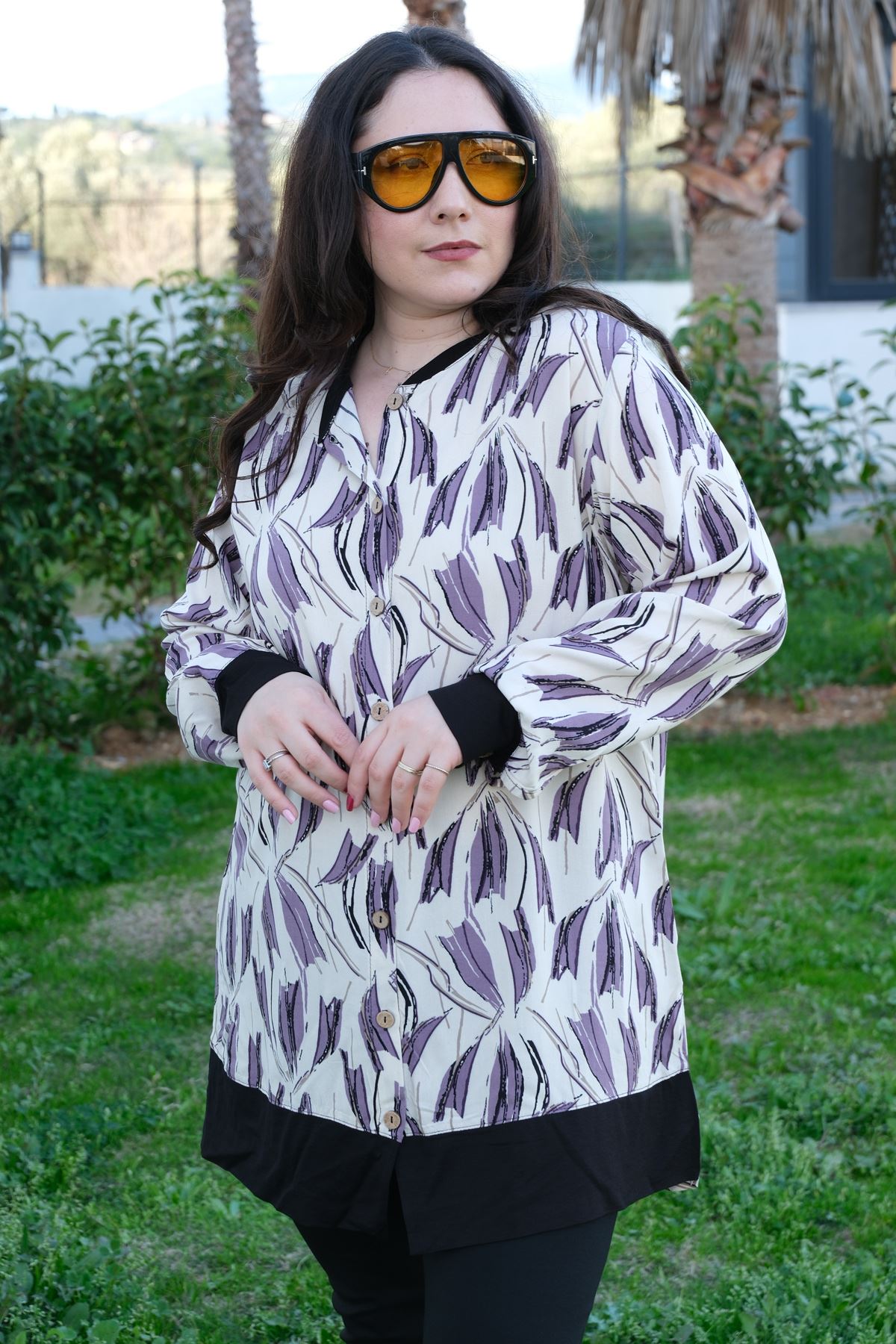 RENKTE BÜYÜK BEDEN SİYAH KOMBİNLİ DESENLİ TUNİK