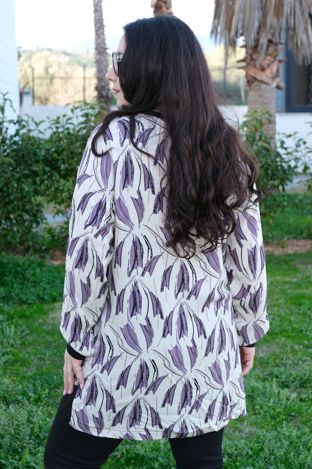 RENKTE BÜYÜK BEDEN SİYAH KOMBİNLİ DESENLİ TUNİK