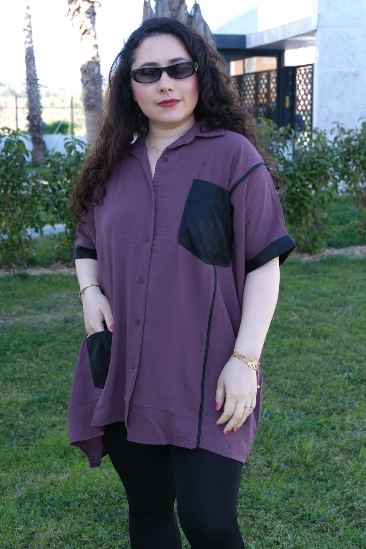 RENKTE BÜYÜK BEDEN DERİ DETAY KİLO GİZLEYEN MÜRDÜM GÖMLEK