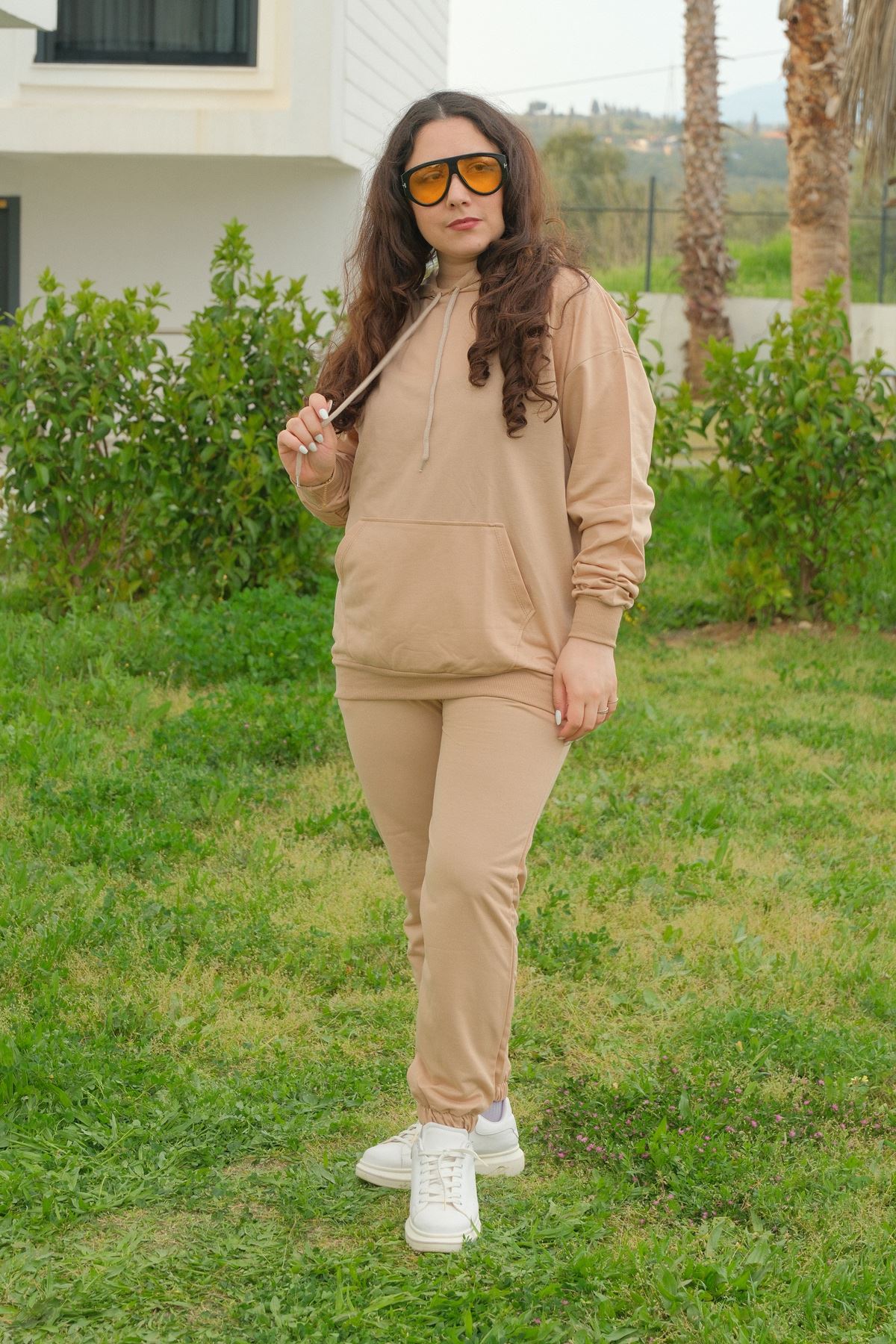 RENKTE KANGURU CEPLİ KAHVE ALT ÜST TAKIM