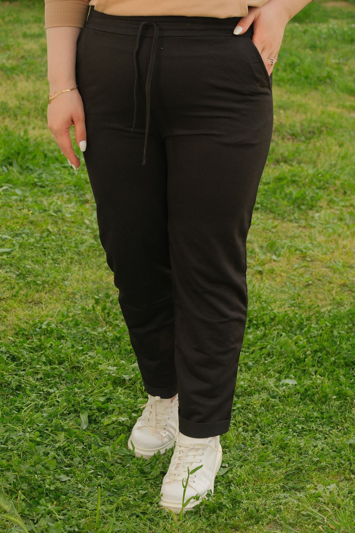 RENKTE BÜYÜK BEDEN SİYAH DUBLE PAÇA ALT