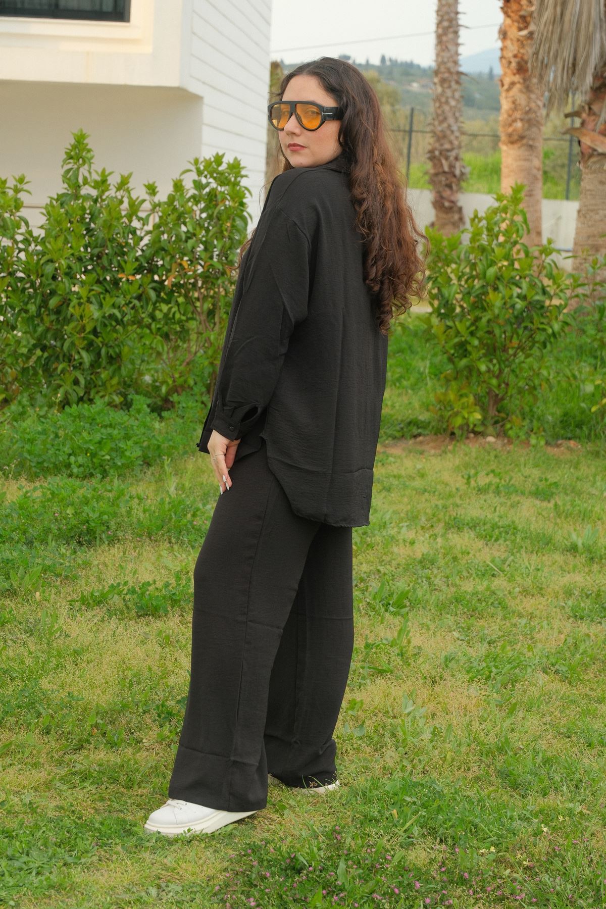 RENKTE BÜYÜK BEDEN KİLO GİZLEYEN SALAŞ SİYAH TAKIM