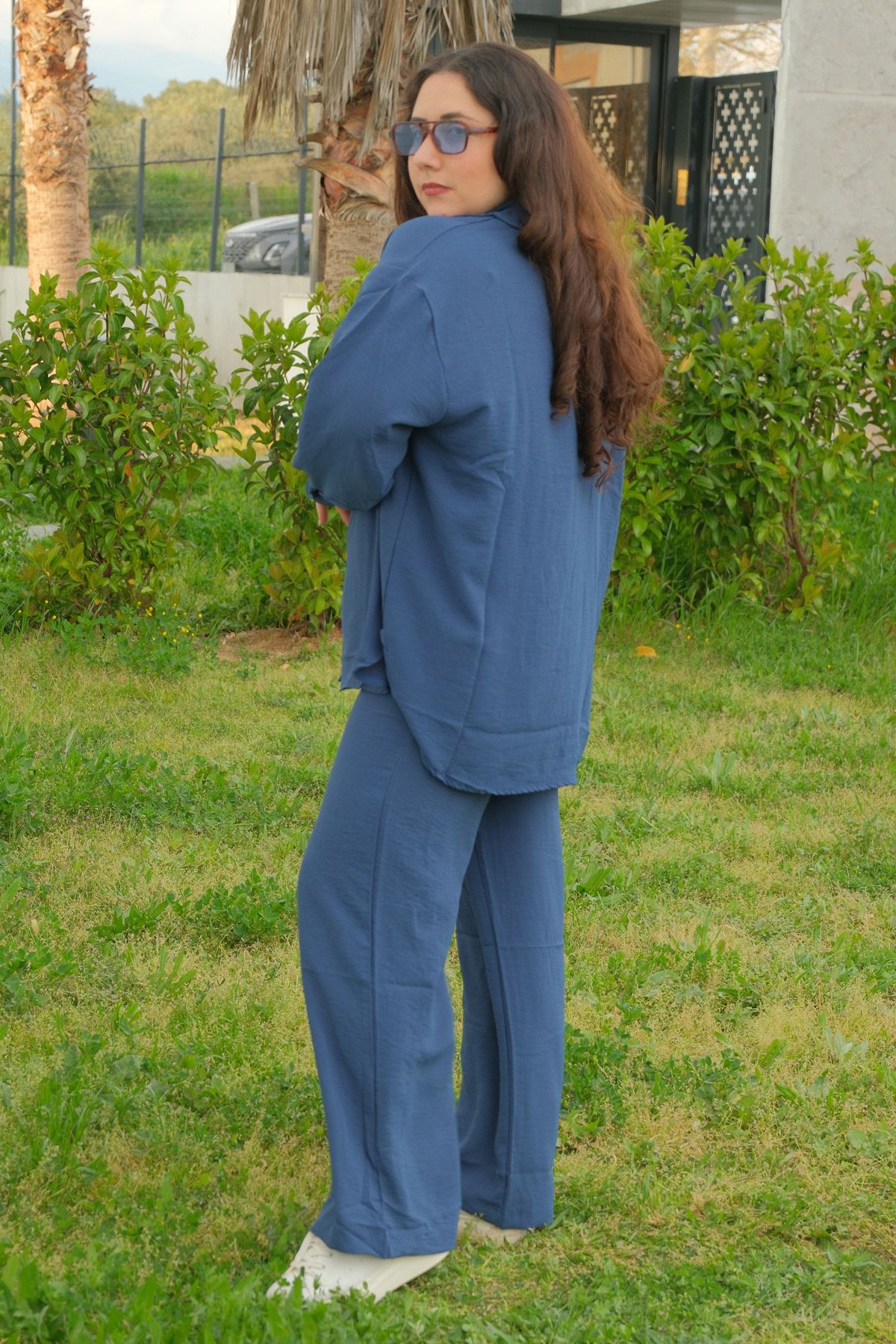 RENKTE BÜYÜK BEDEN KİLO GİZLEYEN SALAŞ İNDİGO TAKIM