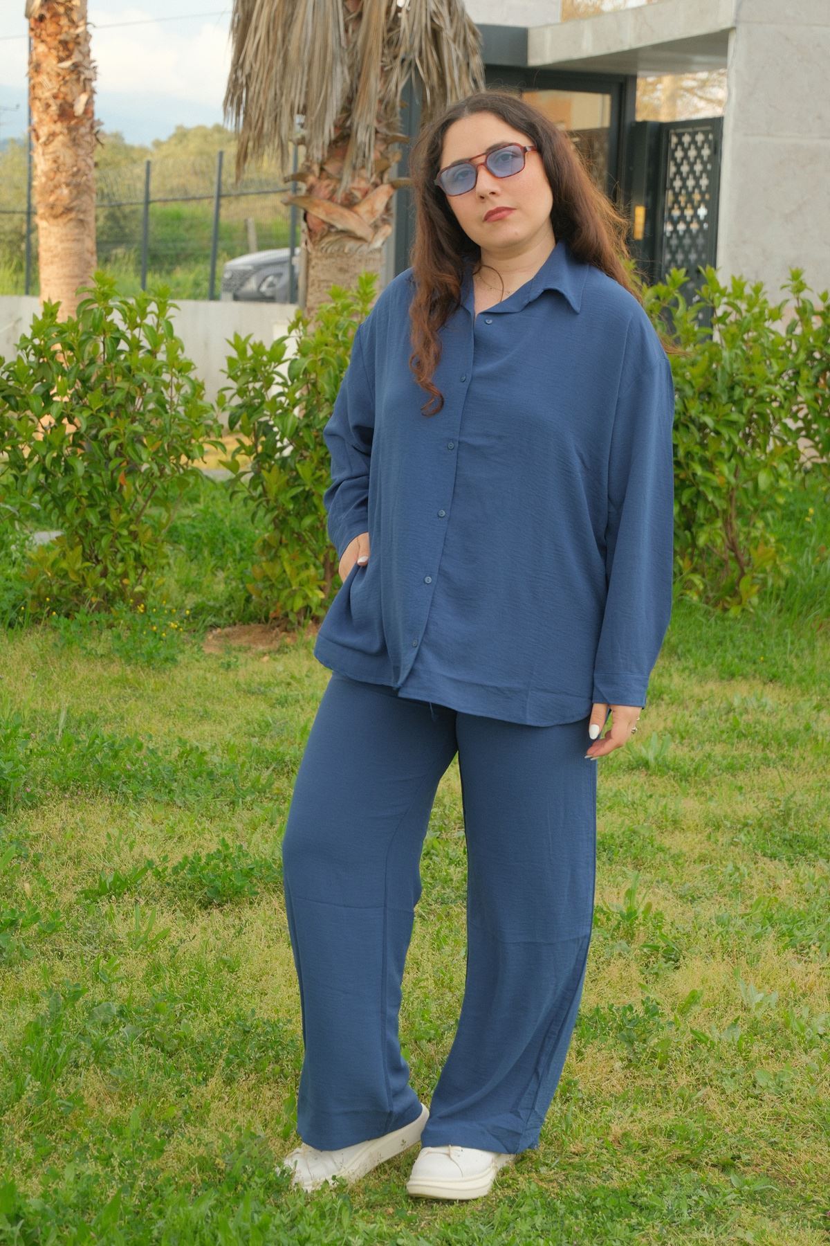 RENKTE BÜYÜK BEDEN KİLO GİZLEYEN SALAŞ İNDİGO TAKIM