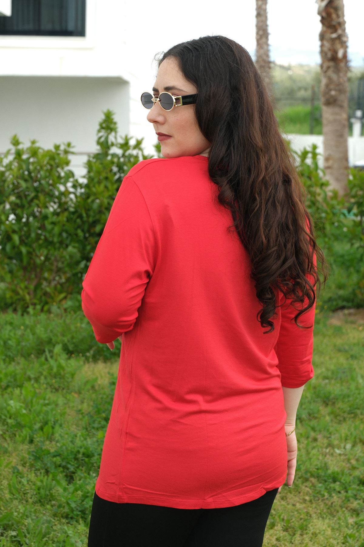 RENKTE BÜYÜK BEDEN ÇAPRAZ PULLU KAPRİ KOL KIRMIZI BLUZ