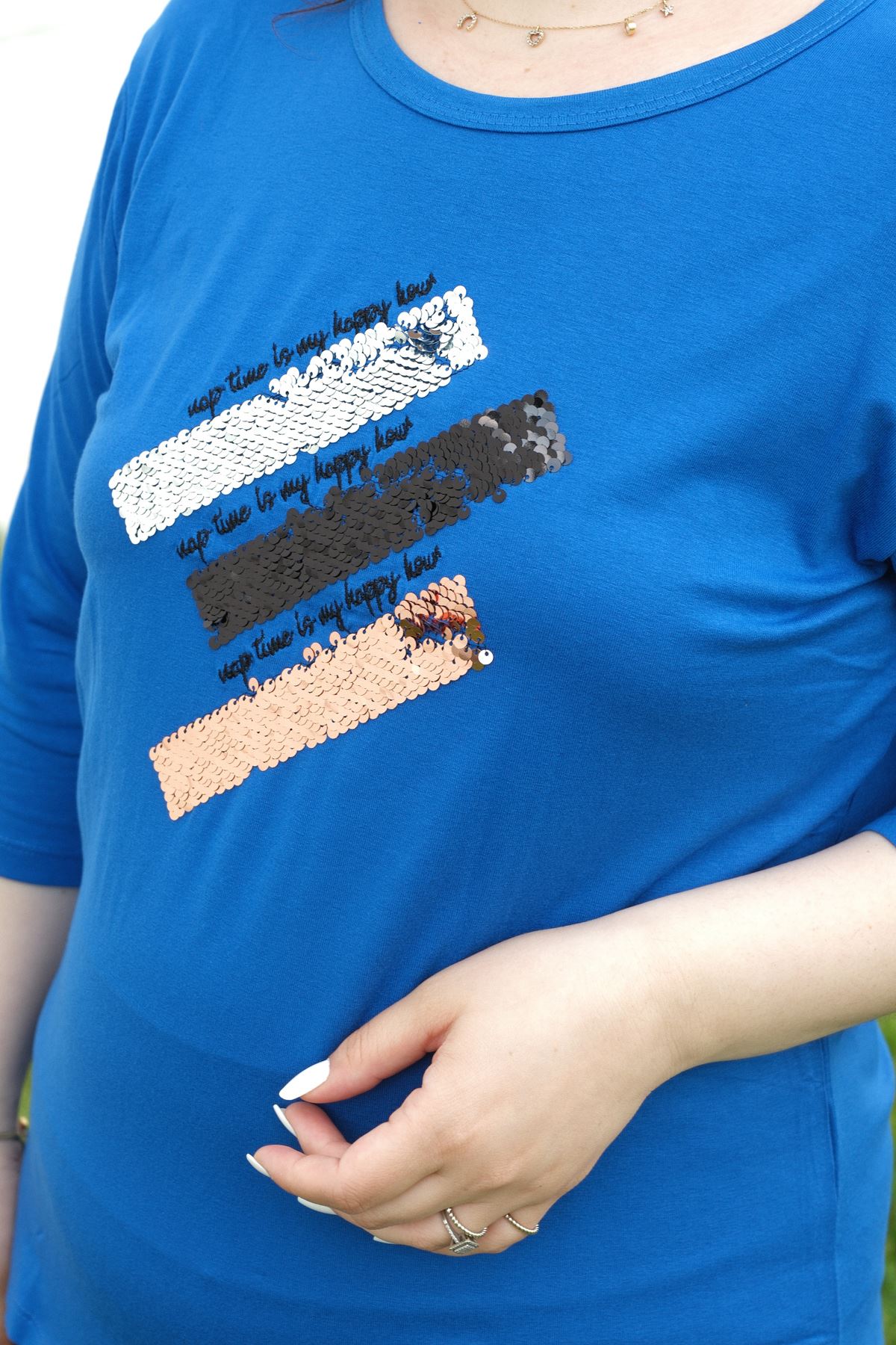 RENKTE BÜYÜK BEDEN ÇAPRAZ PULLU KAPRİ KOL SAKS BLUZ