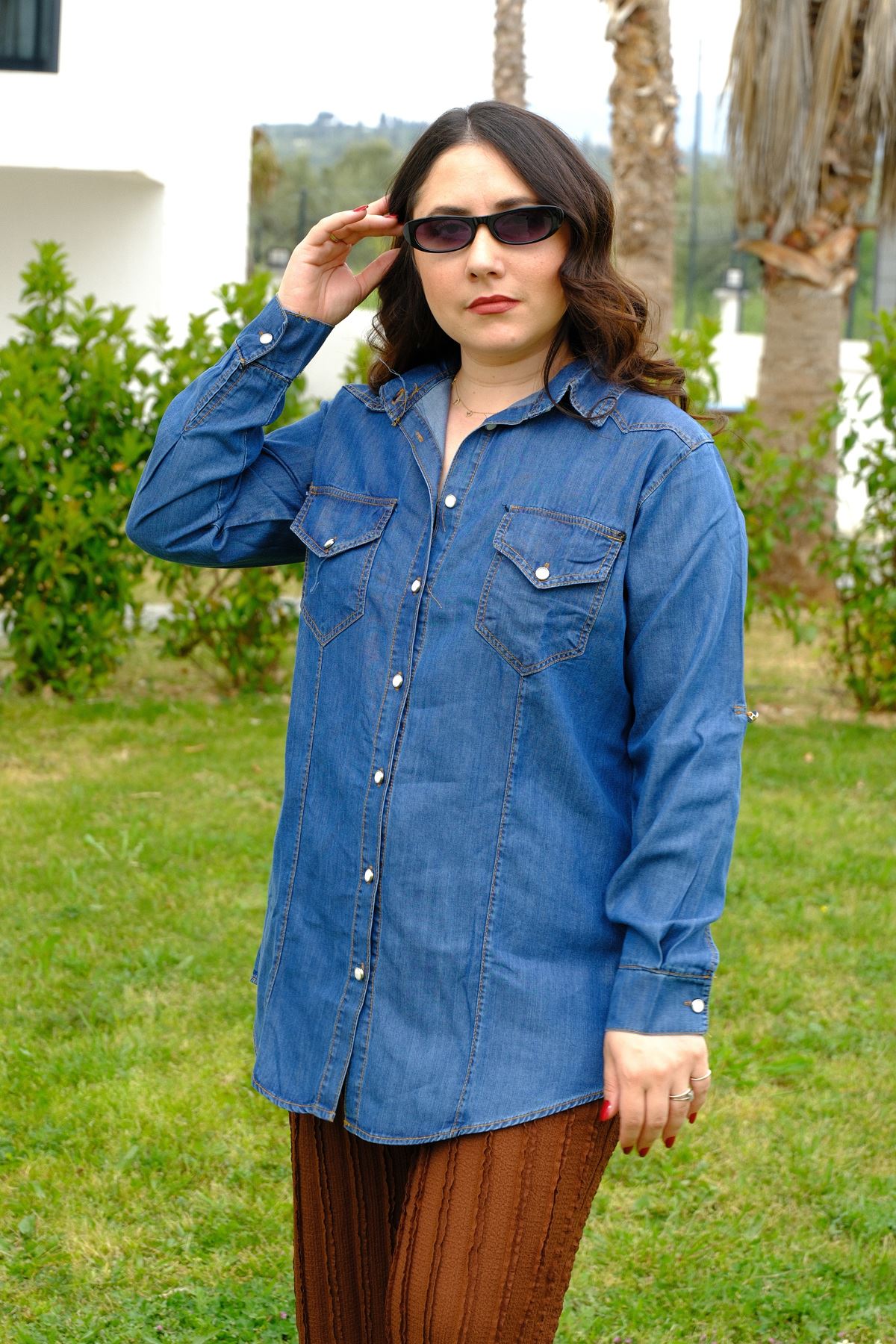 RENKTE BÜYÜK BEDEN KOL KATLAMALI KOT GÖMLEK