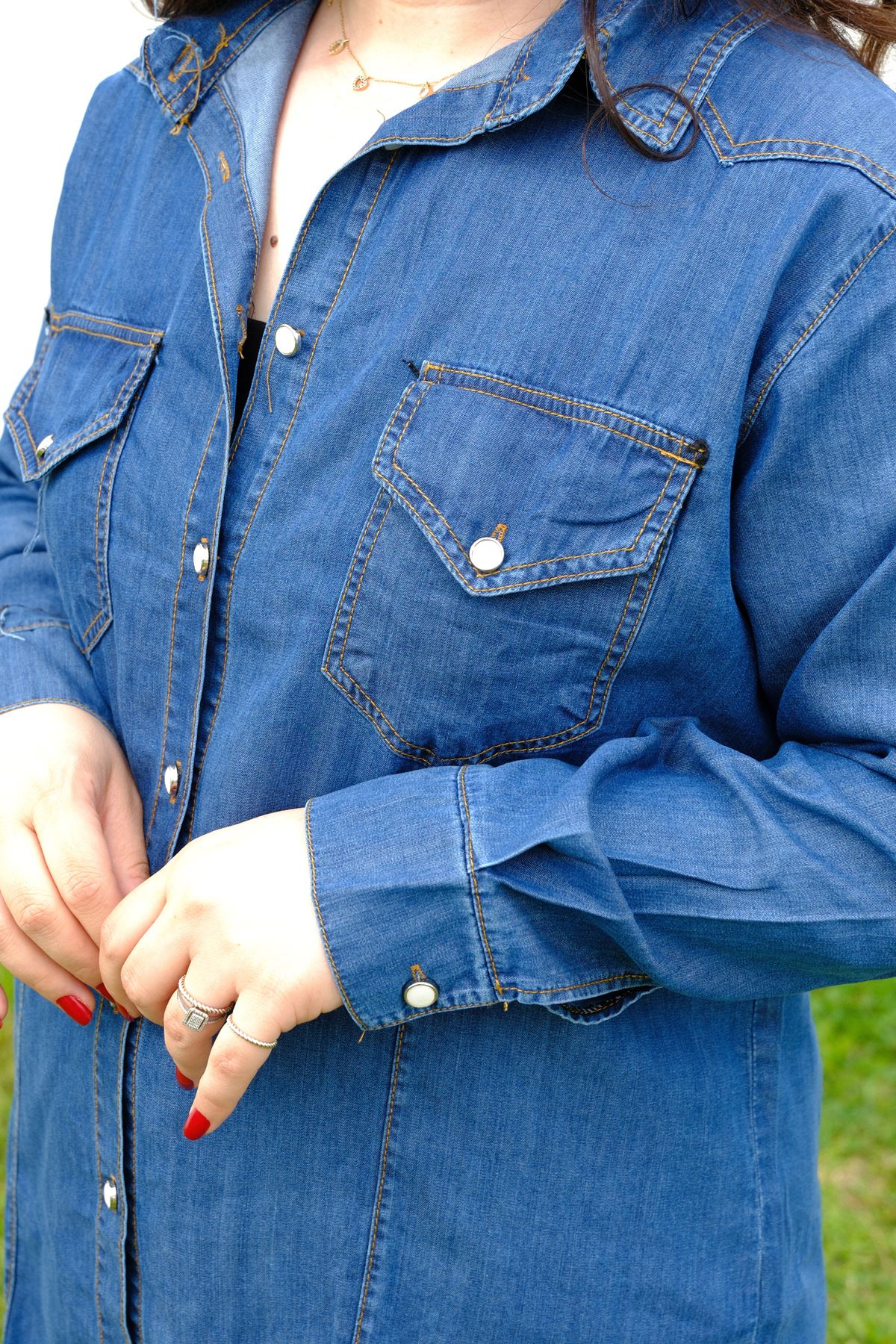 RENKTE BÜYÜK BEDEN KOL KATLAMALI KOT GÖMLEK