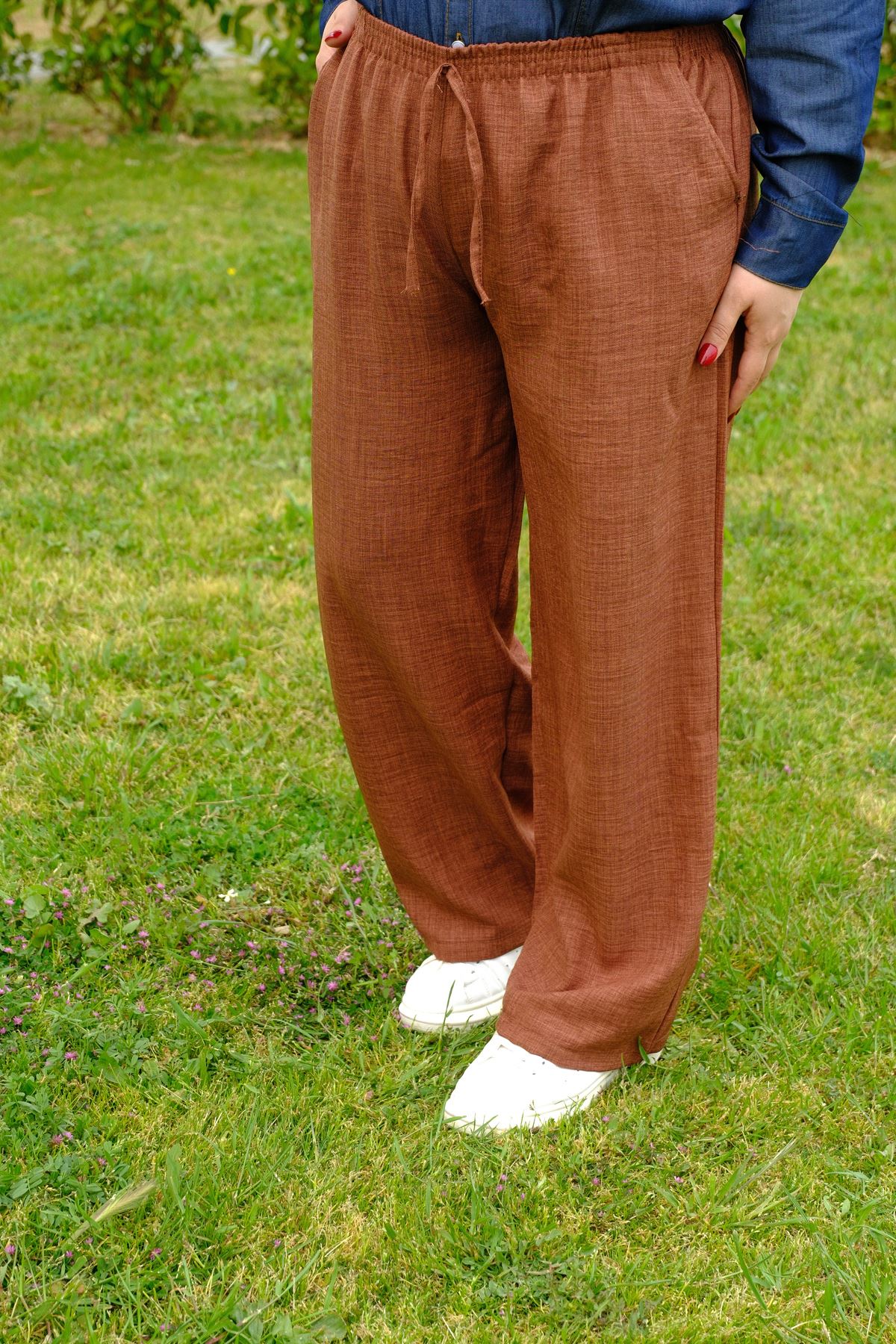 RENKTE BÜYÜK BEDEN KAHVERENGİ KETEN BOL PAÇA PANTOLON