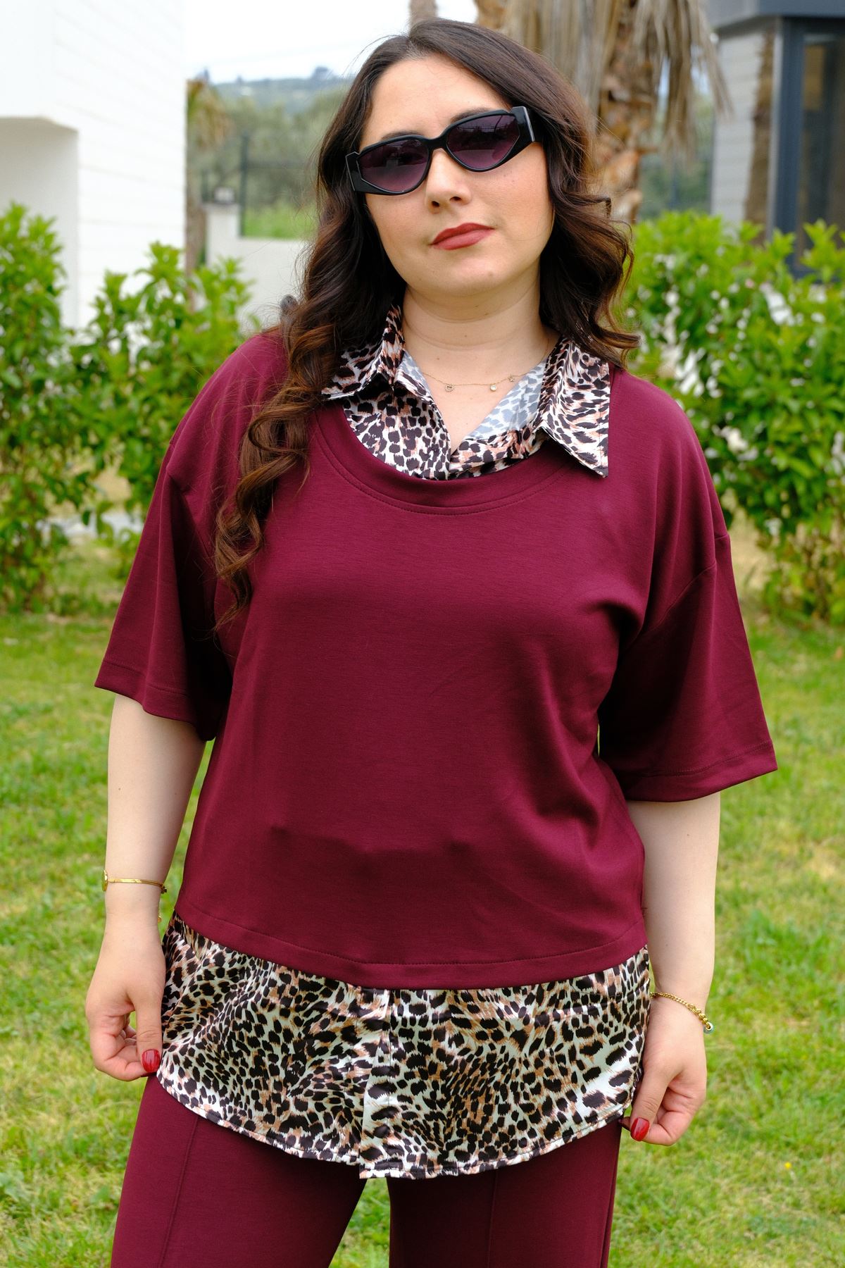 RENKTE BÜYÜK BEDEN LEOPAR ÇIKMALI BORDO TAKIM