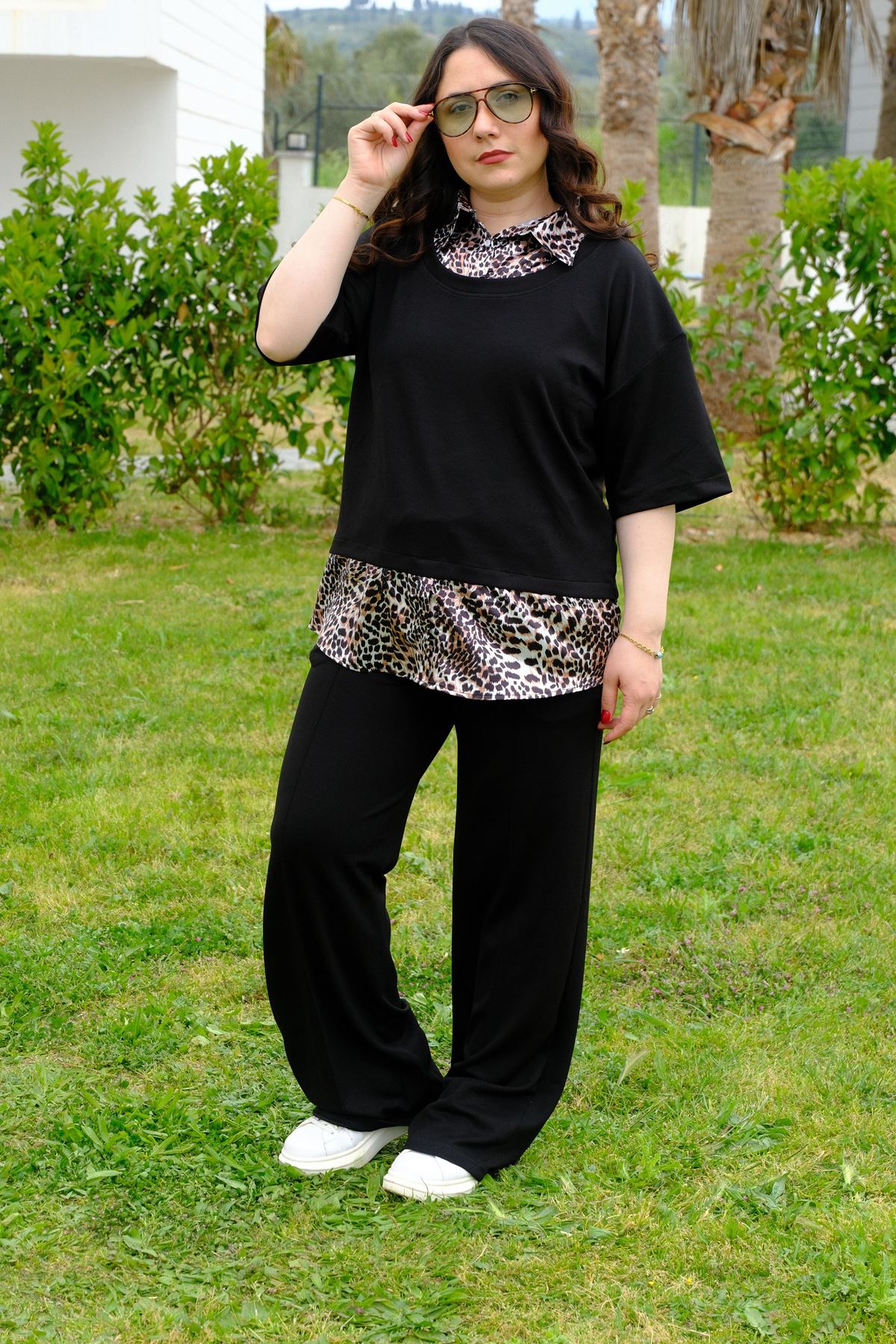 RENKTE BÜYÜK BEDEN LEOPAR ÇIKMALI SİYAH TAKIM