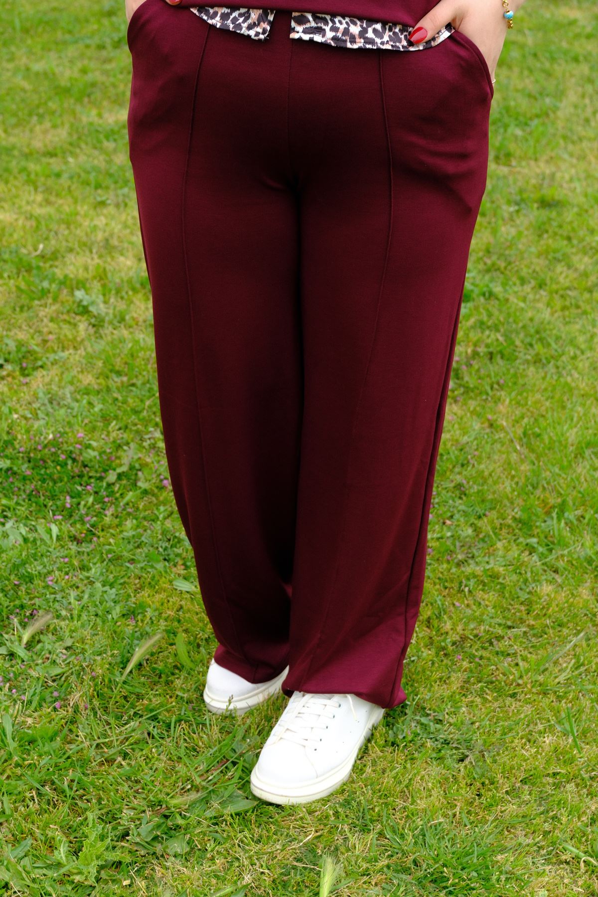 RENKTE BÜYÜK BEDEN LEOPAR ÇIKMALI BORDO TAKIM