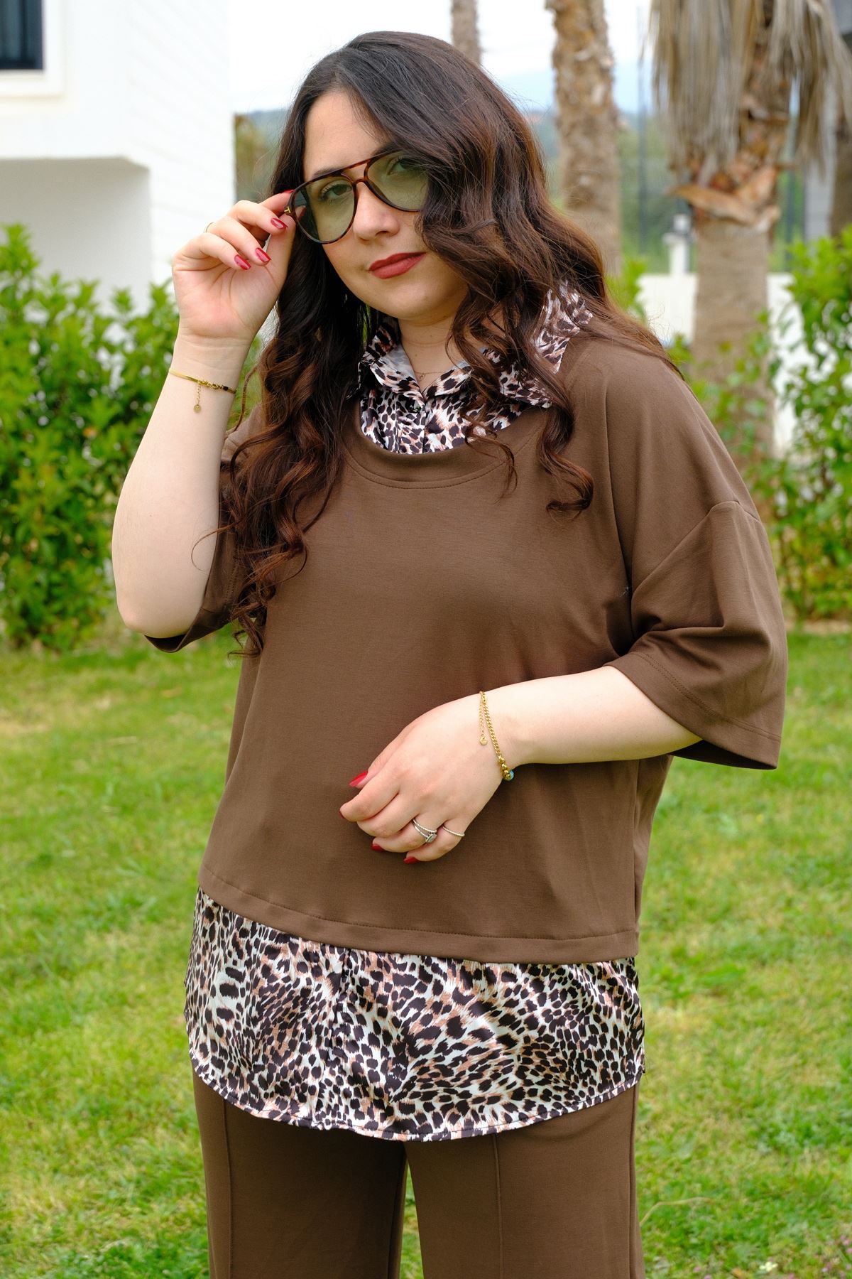 RENKTE BÜYÜK BEDEN LEOPAR ÇIKMALI KAHVE TAKIM