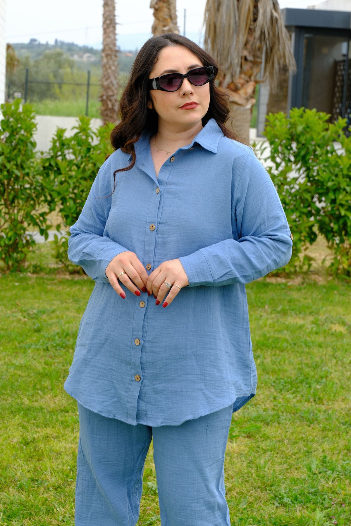 RENKTE BÜYÜK BEDEN MAVİ KETEN TAKIM