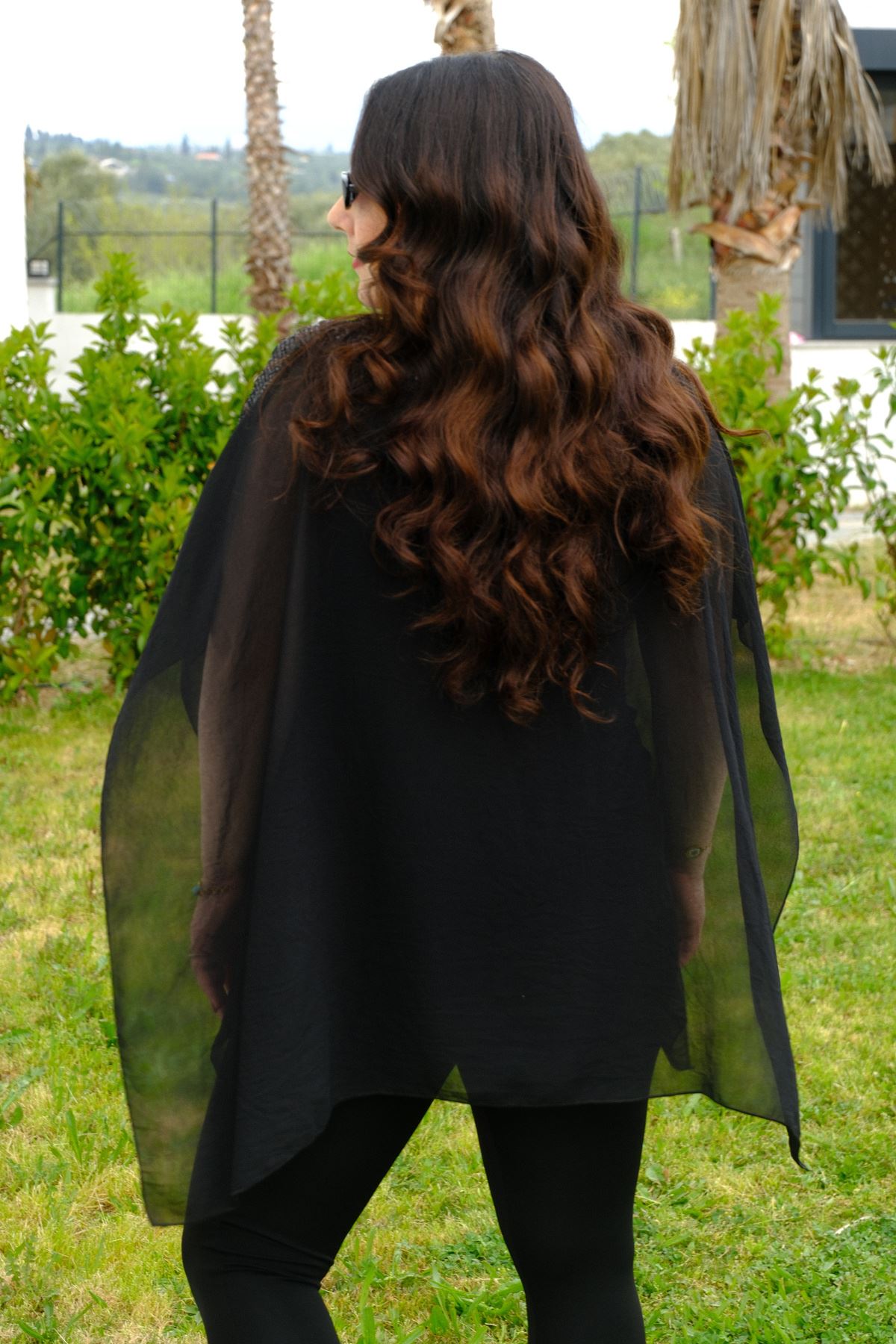 RENKTE BÜYÜK BEDEN ŞİFON PELERİN BLUZ