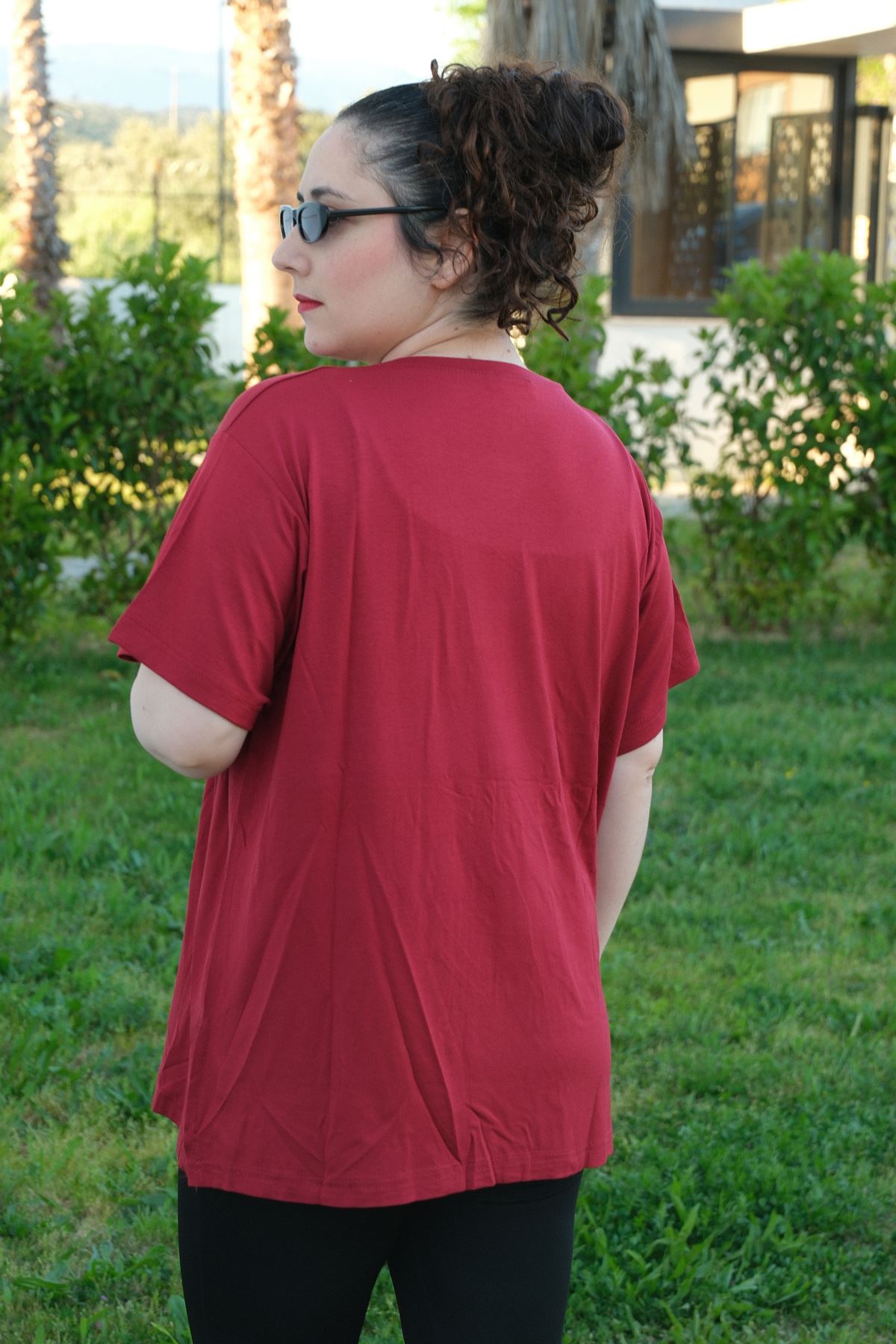 RENKTE ÖZEL ÜRETİM BÜYÜK BEDEN BORDO BASİC T-SHİRT