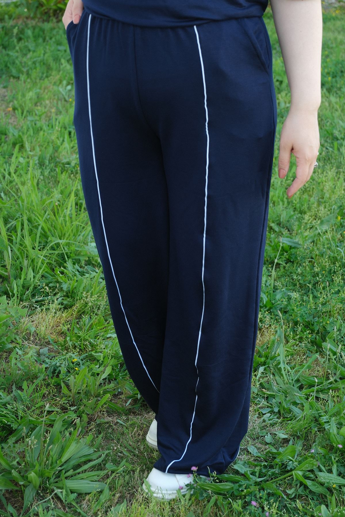 RENKTE ÖZEL ÜRETİM BİYELİ BATTAL BEDEN LACİVERT ALT ÜST TAKIM