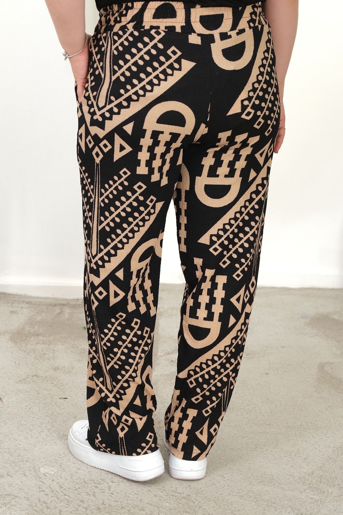 RENKTE BÜYÜK BEDEN CEPLİ BELİ LASTİKLİ  BOL PAÇA PANTALON