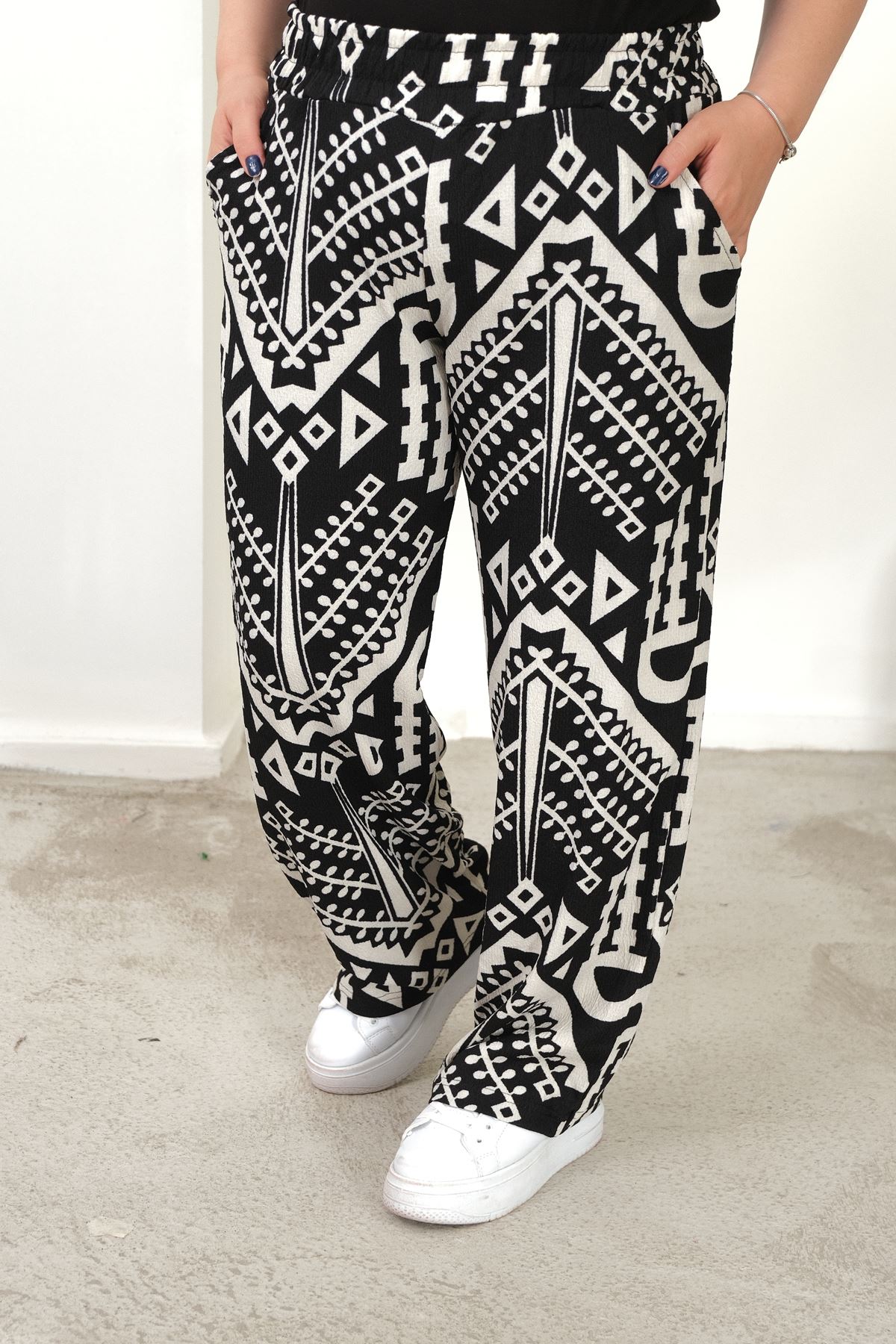 RENKTE BÜYÜK BEDEN CEPLİ BELİ LASTİKLİ BOL PAÇA PANTALON