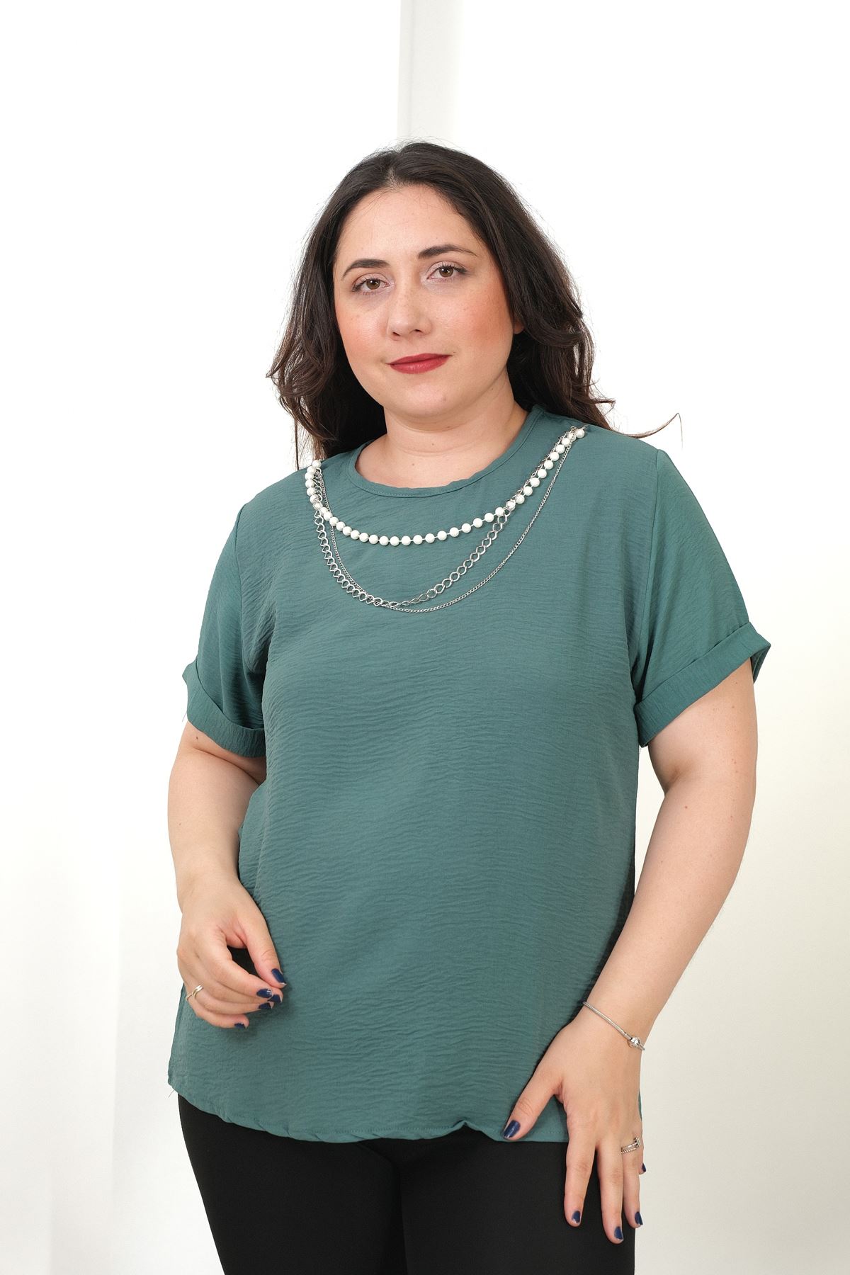 RENKTE BÜYÜK BEDEN AYROBİN KOLYELİ MİNT YEŞİLİ  BLUZ
