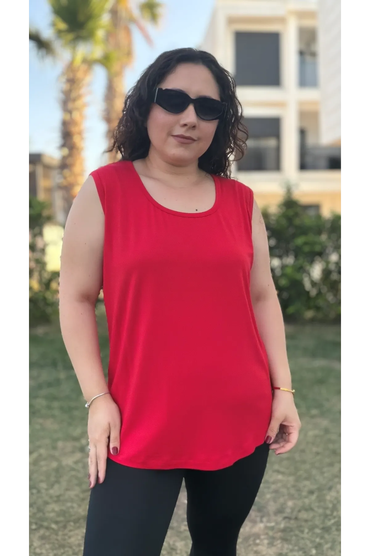 RENKTE ÖZEL ÜRETİM BÜYÜK BEDEN KIRMIZI KALIN ASKILI ATLET