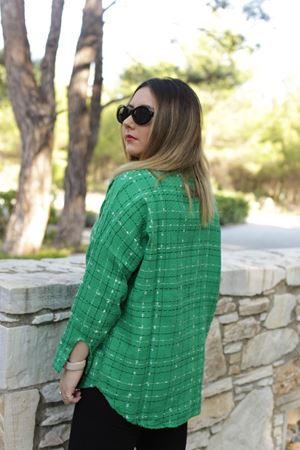 RENKTE GENİŞ KESİM DESENLİ GÖMLEK&CEKET